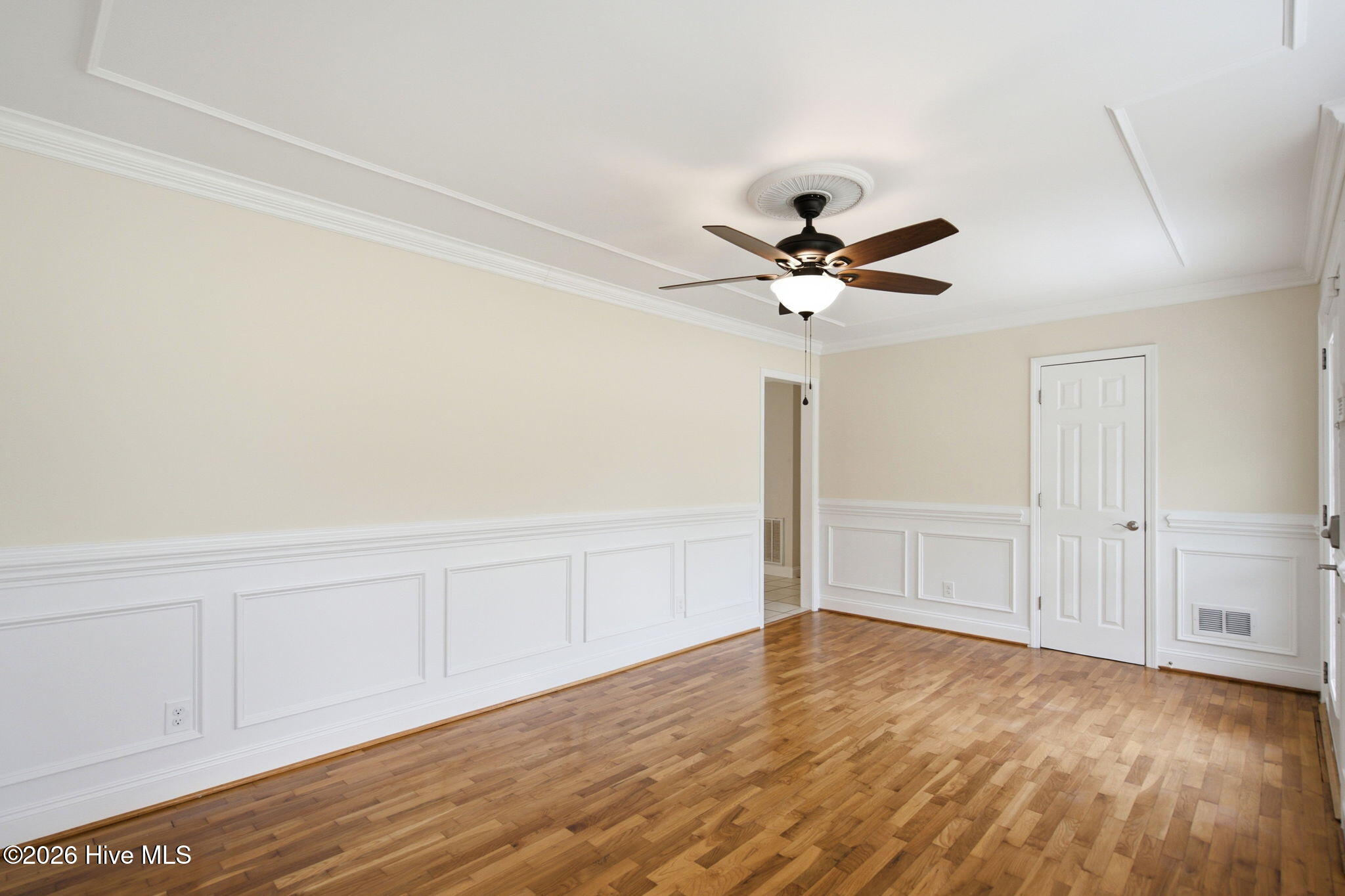 409 Sharon Drive Property Photo 11