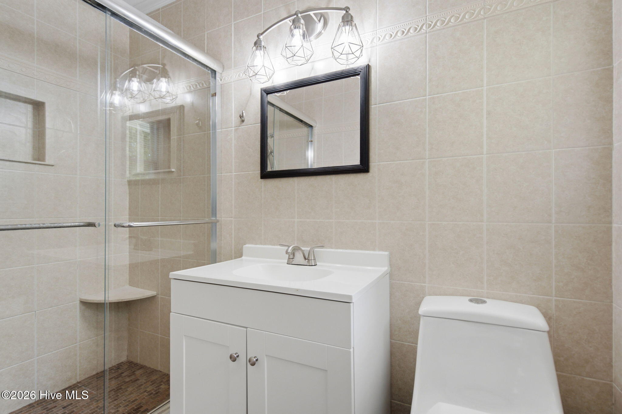 409 Sharon Drive Property Photo 23