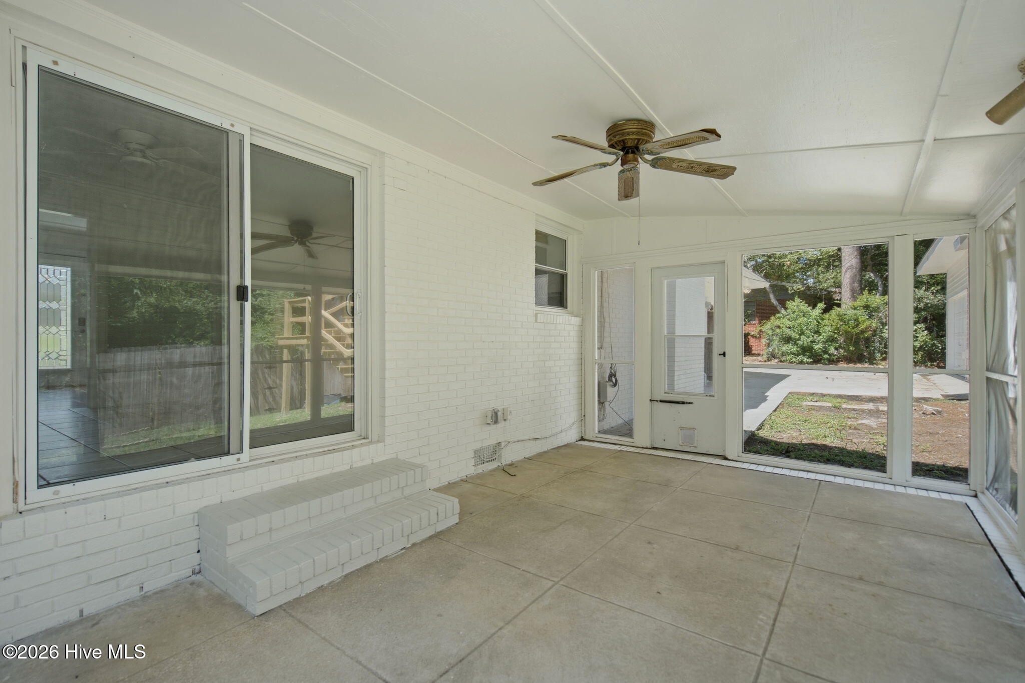 409 Sharon Drive Property Photo 31