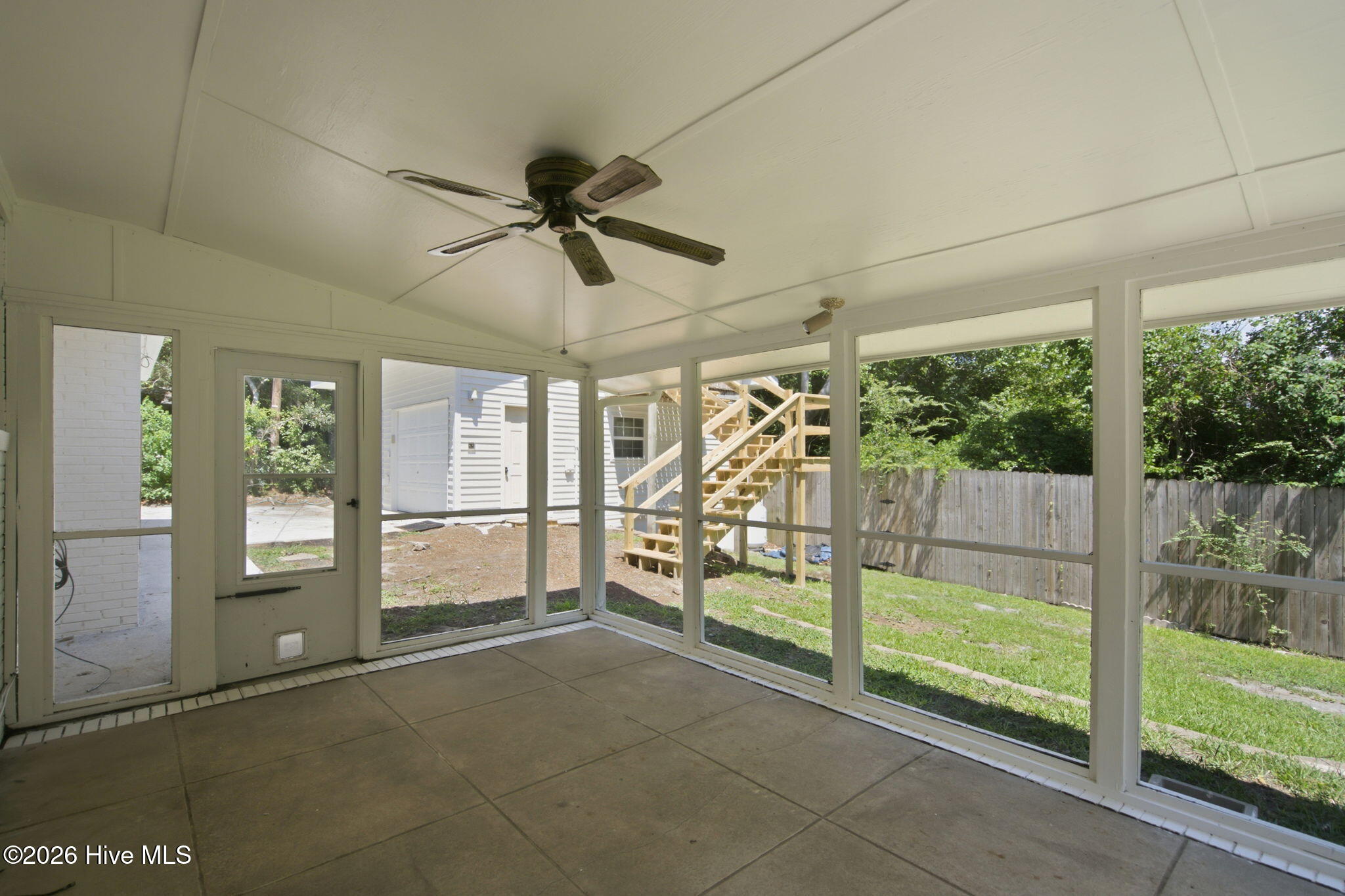 409 Sharon Drive Property Photo 32