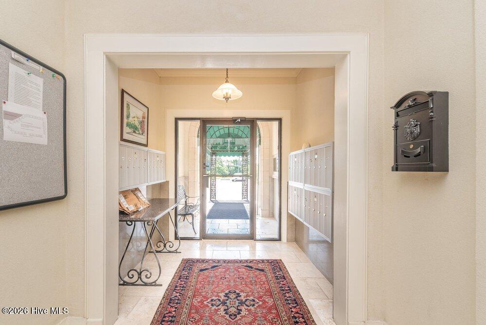2068 Walton Way 101 Property Photo 5