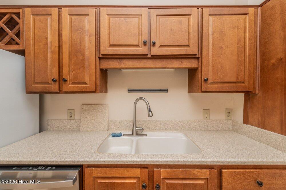 2068 Walton Way 101 Property Photo 17