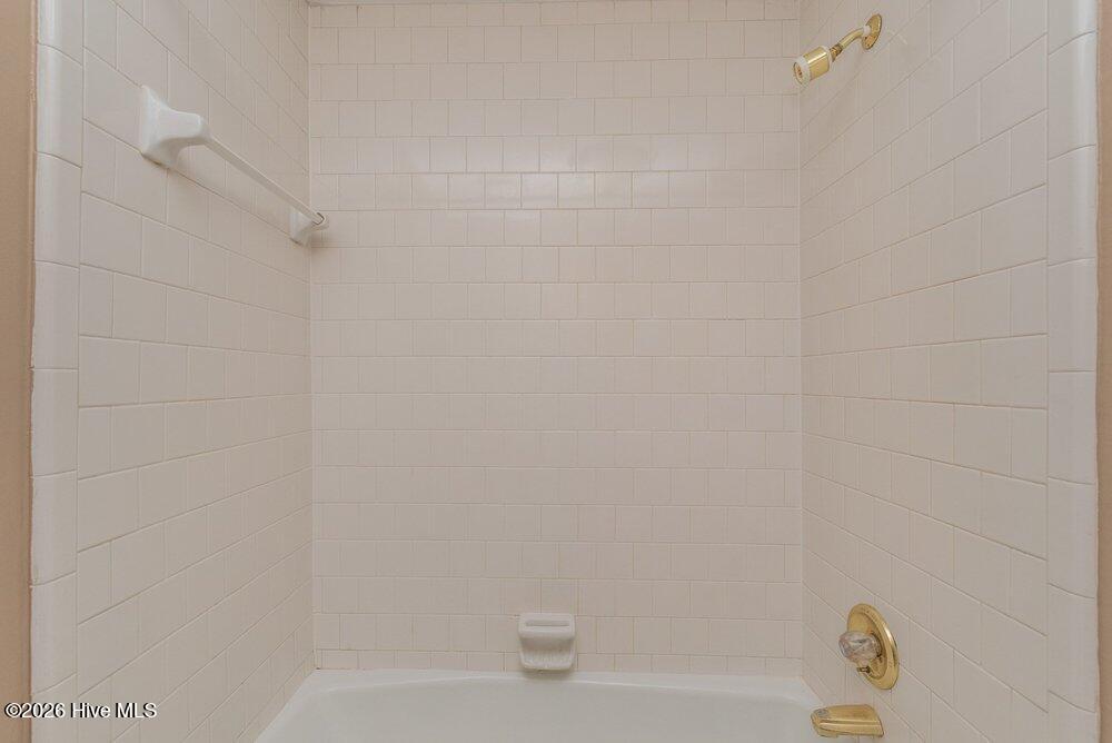 2068 Walton Way 101 Property Photo 24