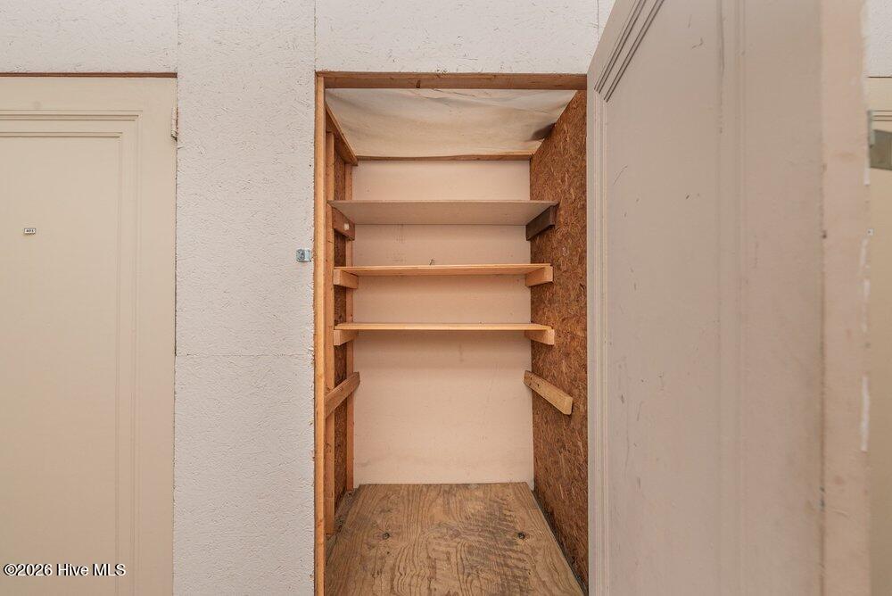 2068 Walton Way 101 Property Photo 34