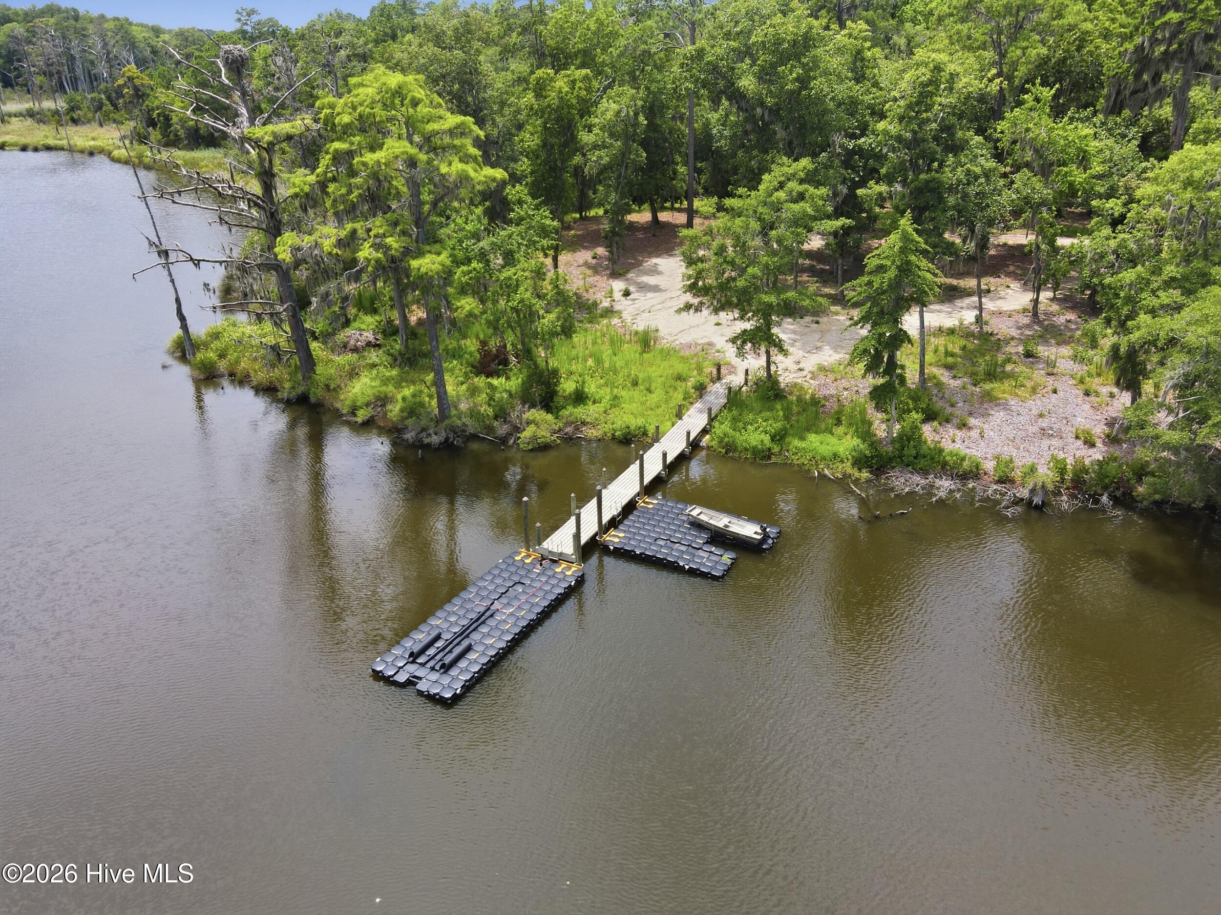 4725 Creeks Junction Road Property Photo 4