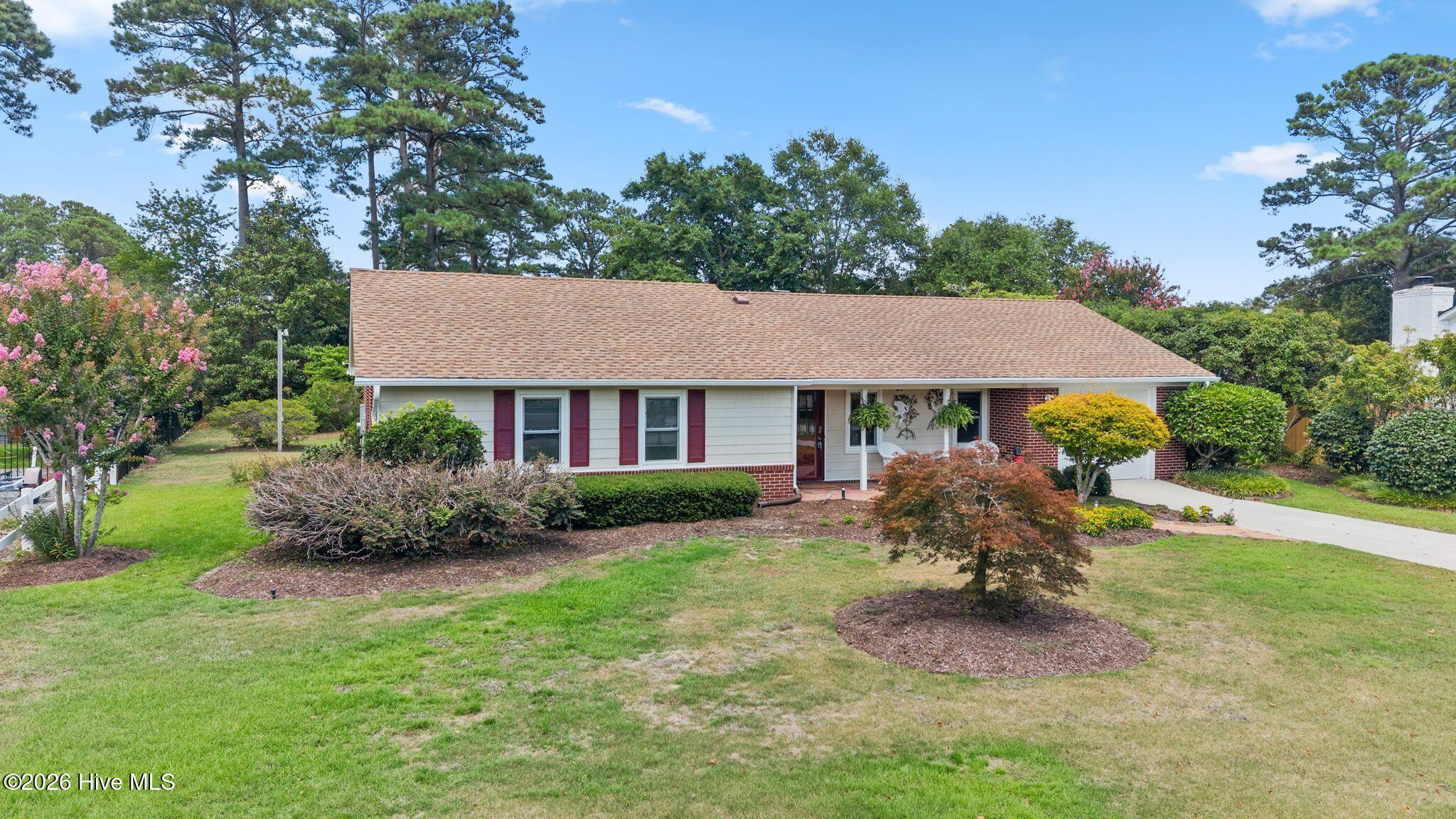 230 Long John Silver Drive Property Photo 3