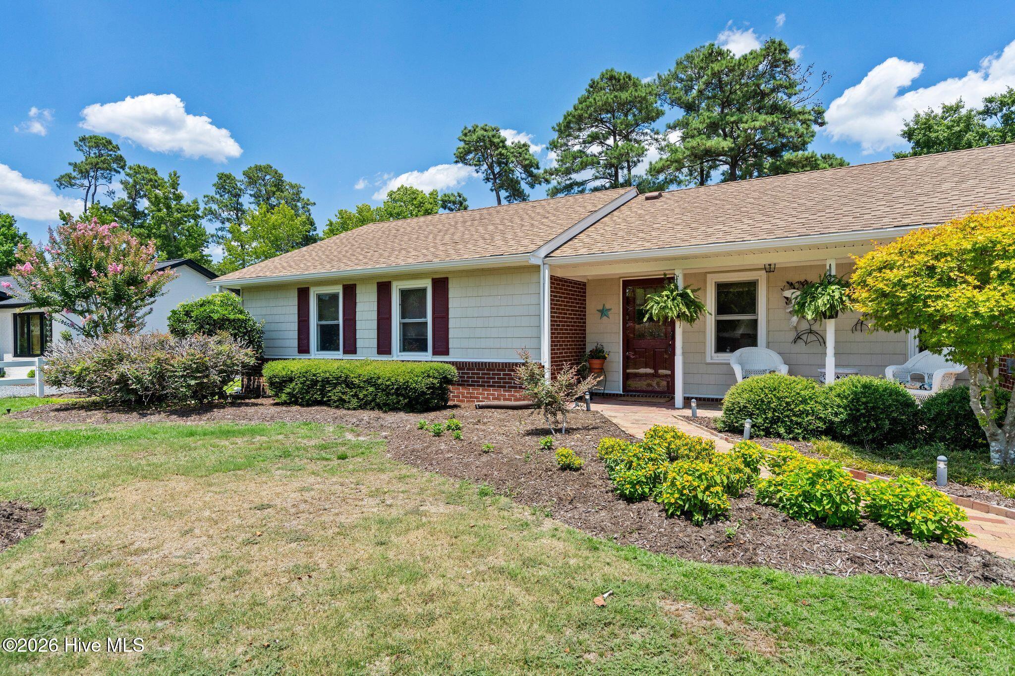 230 Long John Silver Drive Property Photo 8