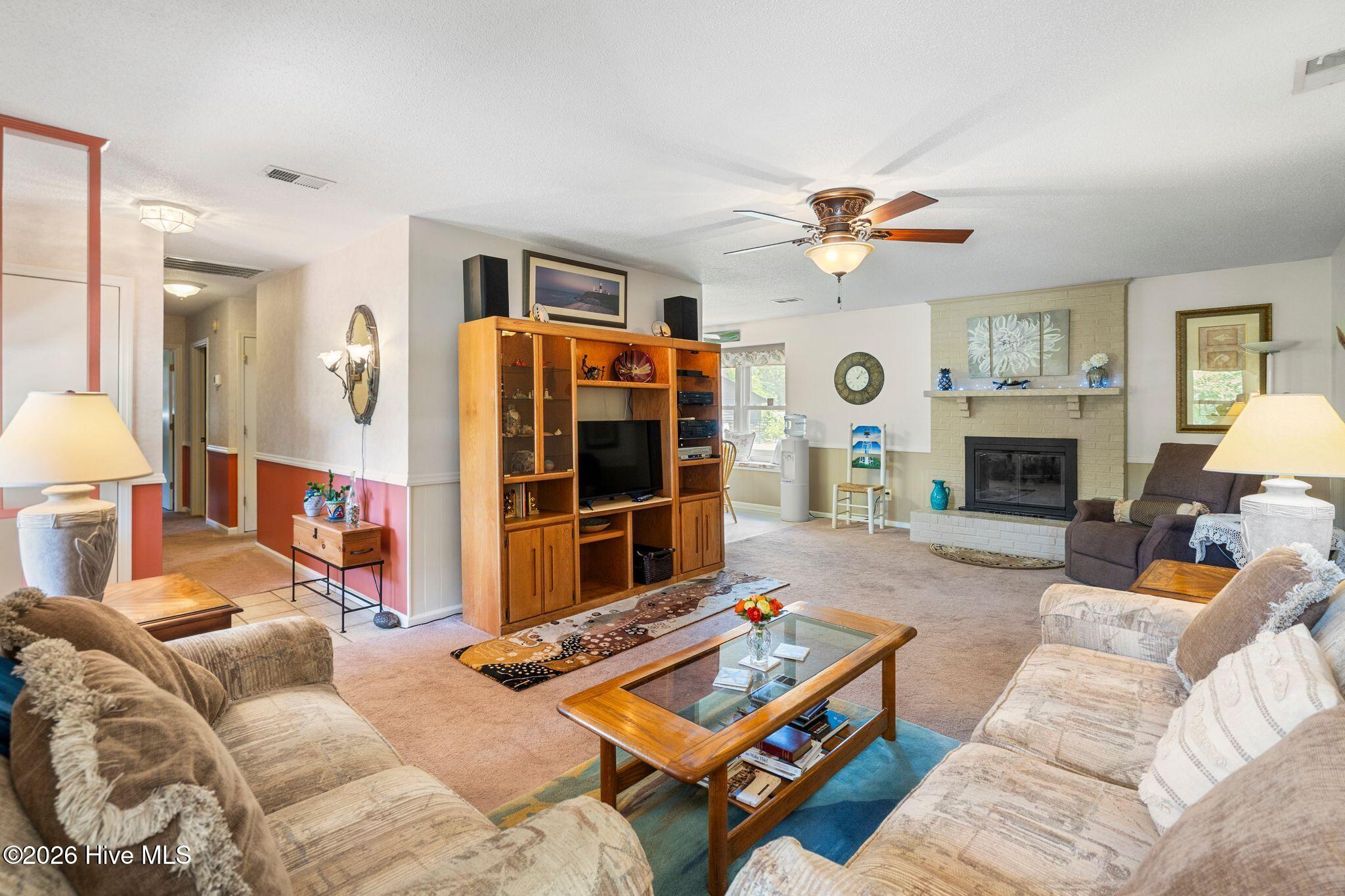 230 Long John Silver Drive Property Photo 16