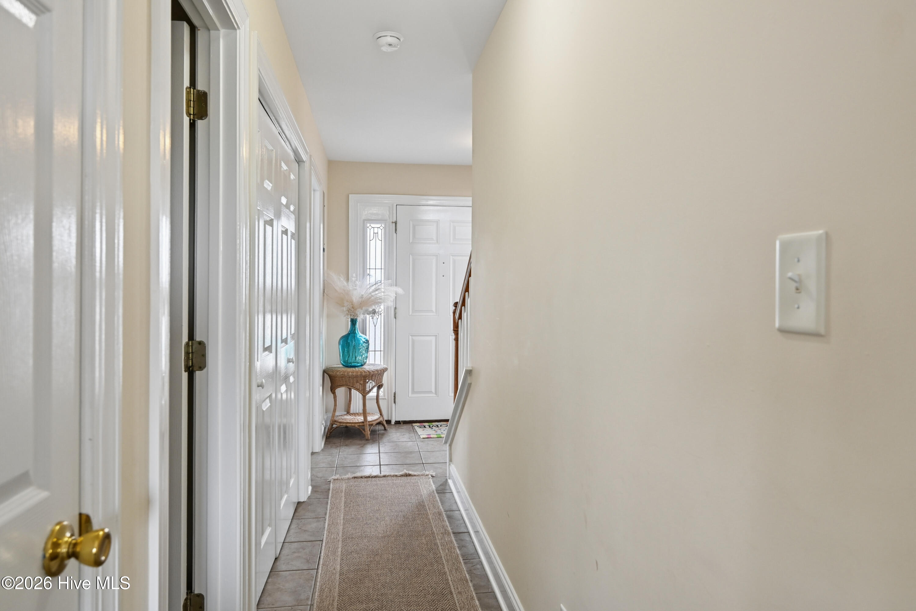 1710 N New River Drive Property Photo 14