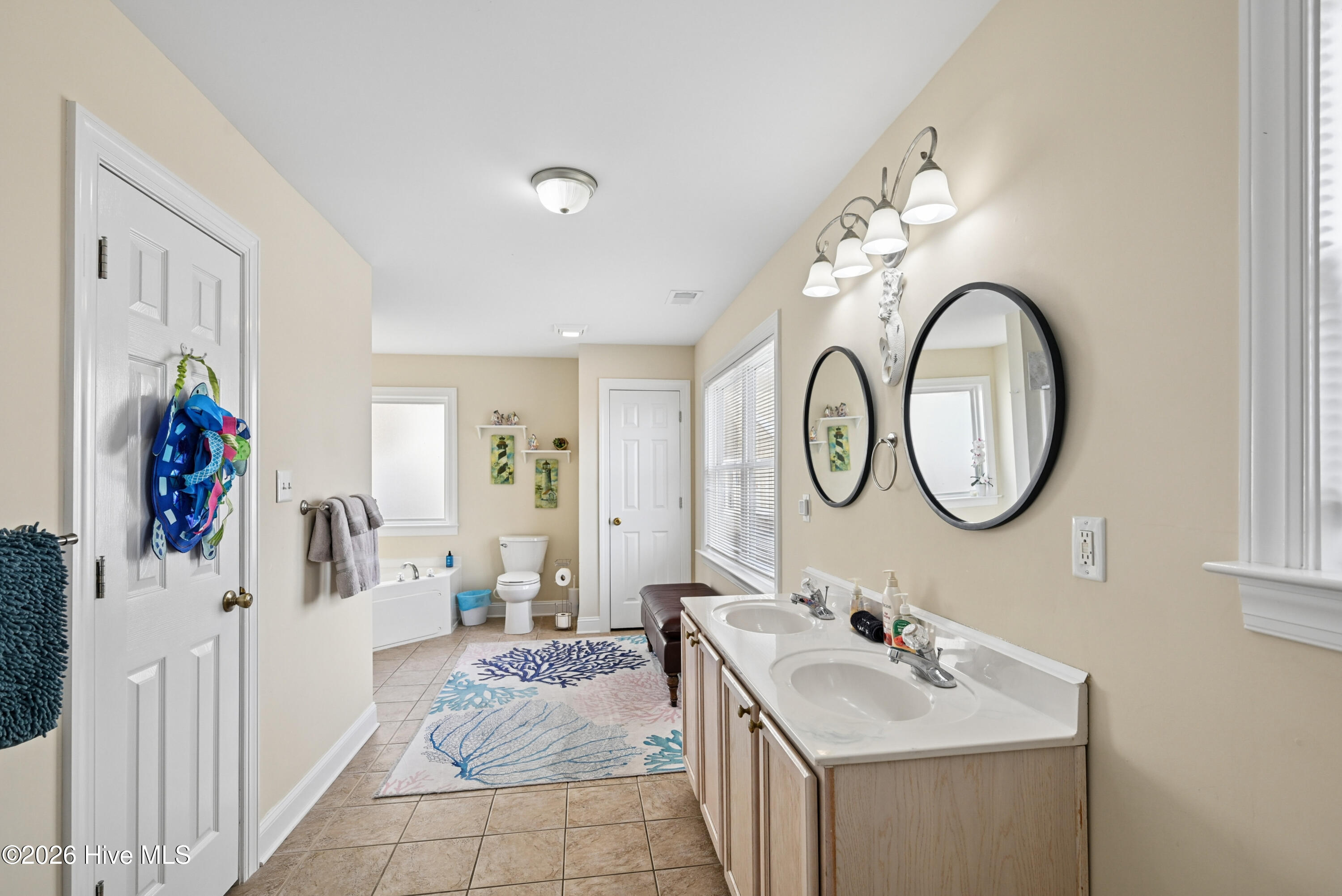 1710 N New River Drive Property Photo 40