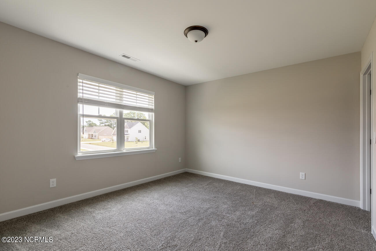 300 Waylon Way Property Photo 16