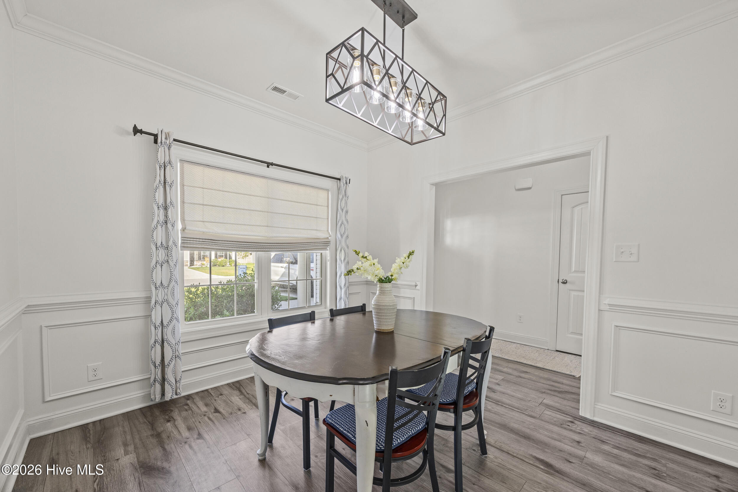 323 Windmill Light Way Property Photo 6
