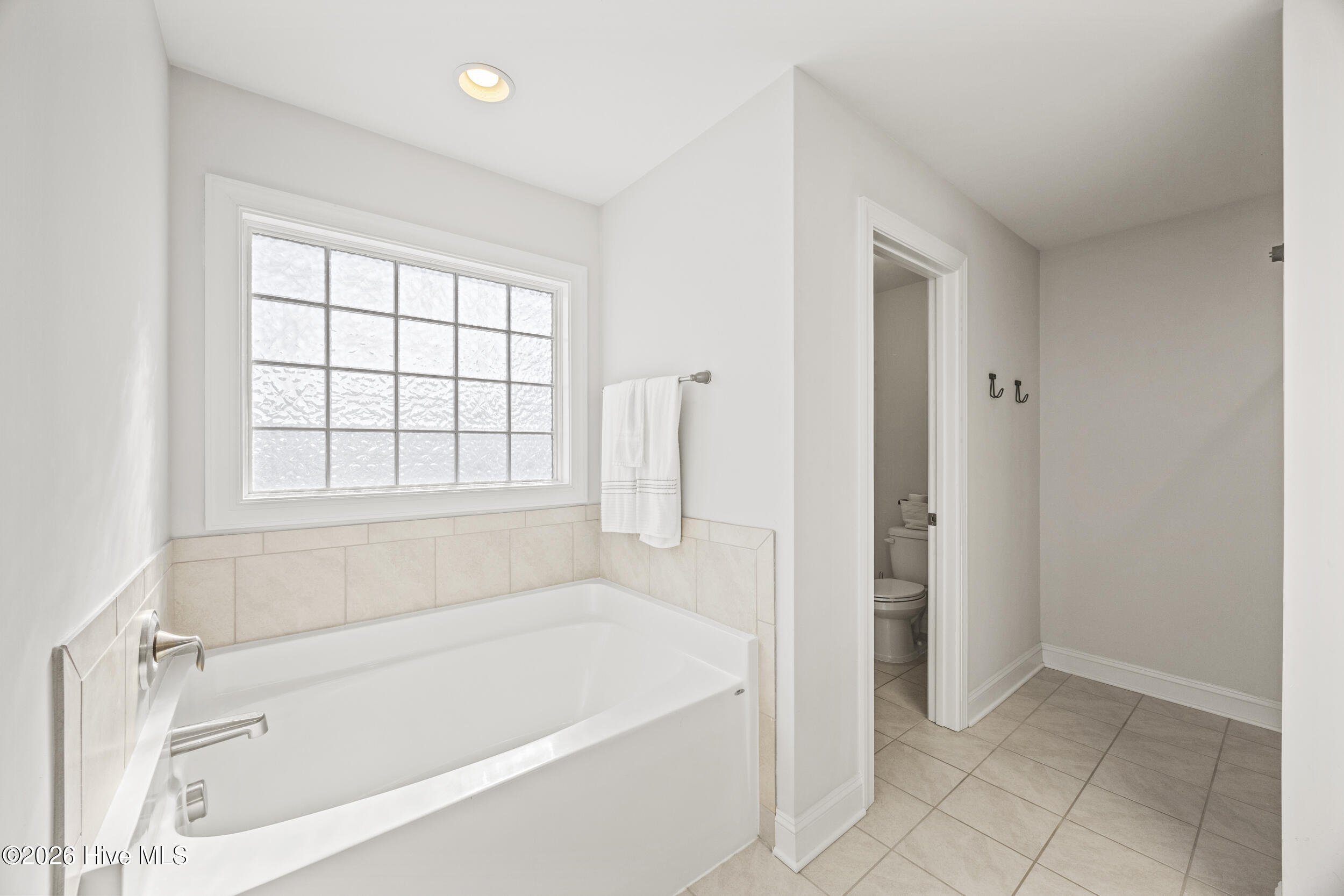 323 Windmill Light Way Property Photo 23