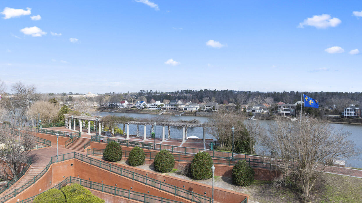 1292 Bent Water Circle Property Photo 44