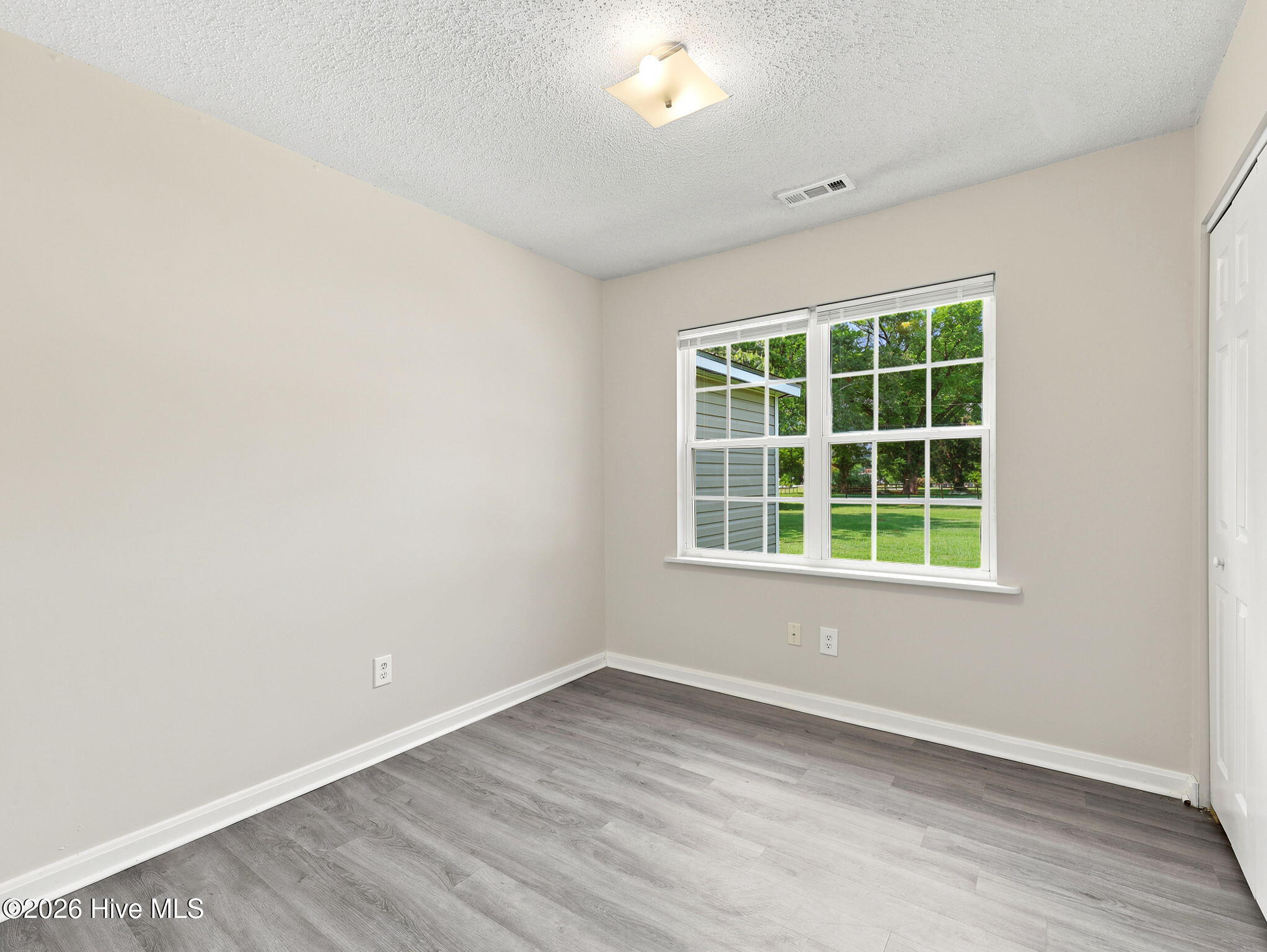 205 5th Avenue Property Photo 6