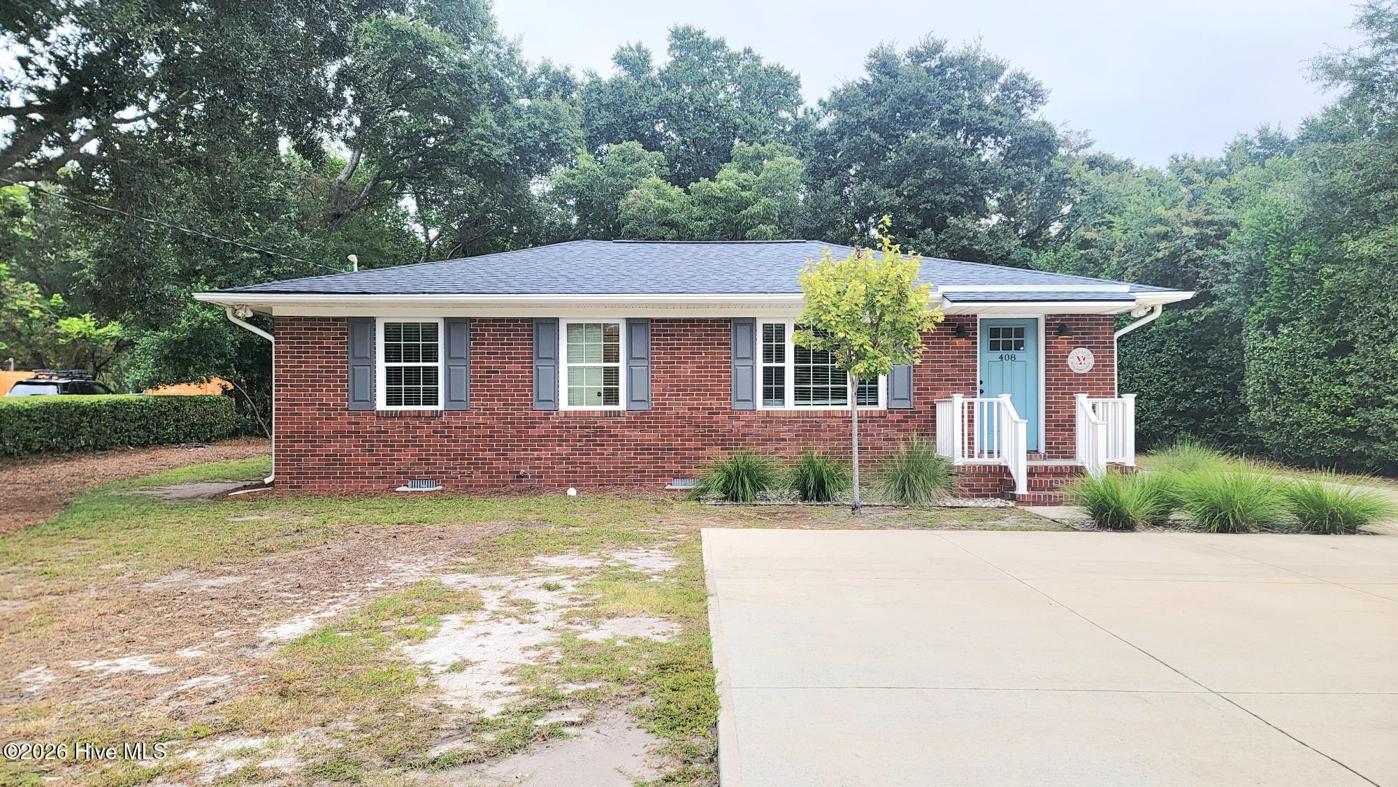 408 Pine Hills Drive Property Photo 1