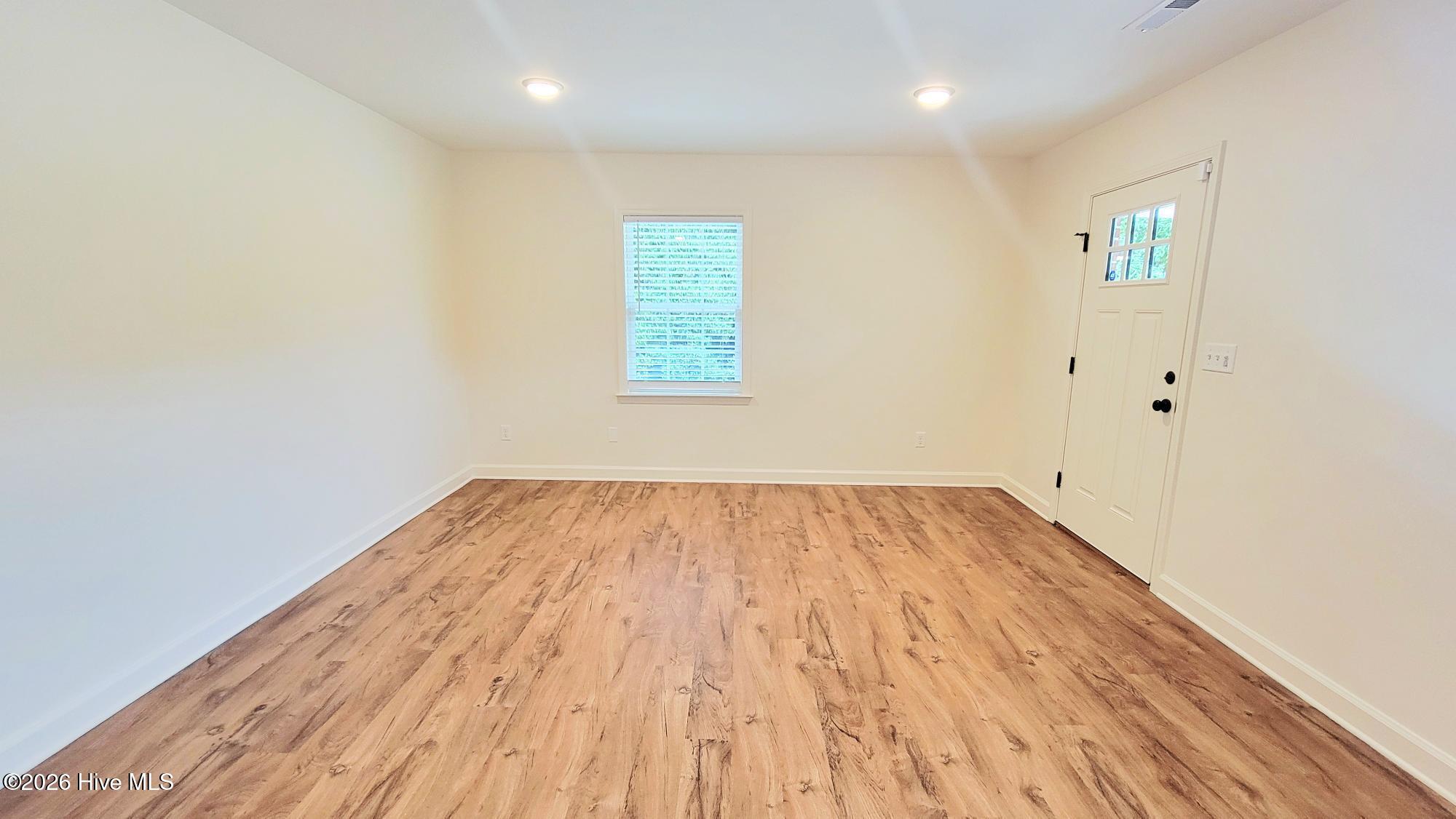 408 Pine Hills Drive Property Photo 3