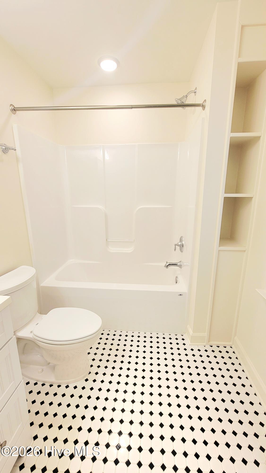 408 Pine Hills Drive Property Photo 12