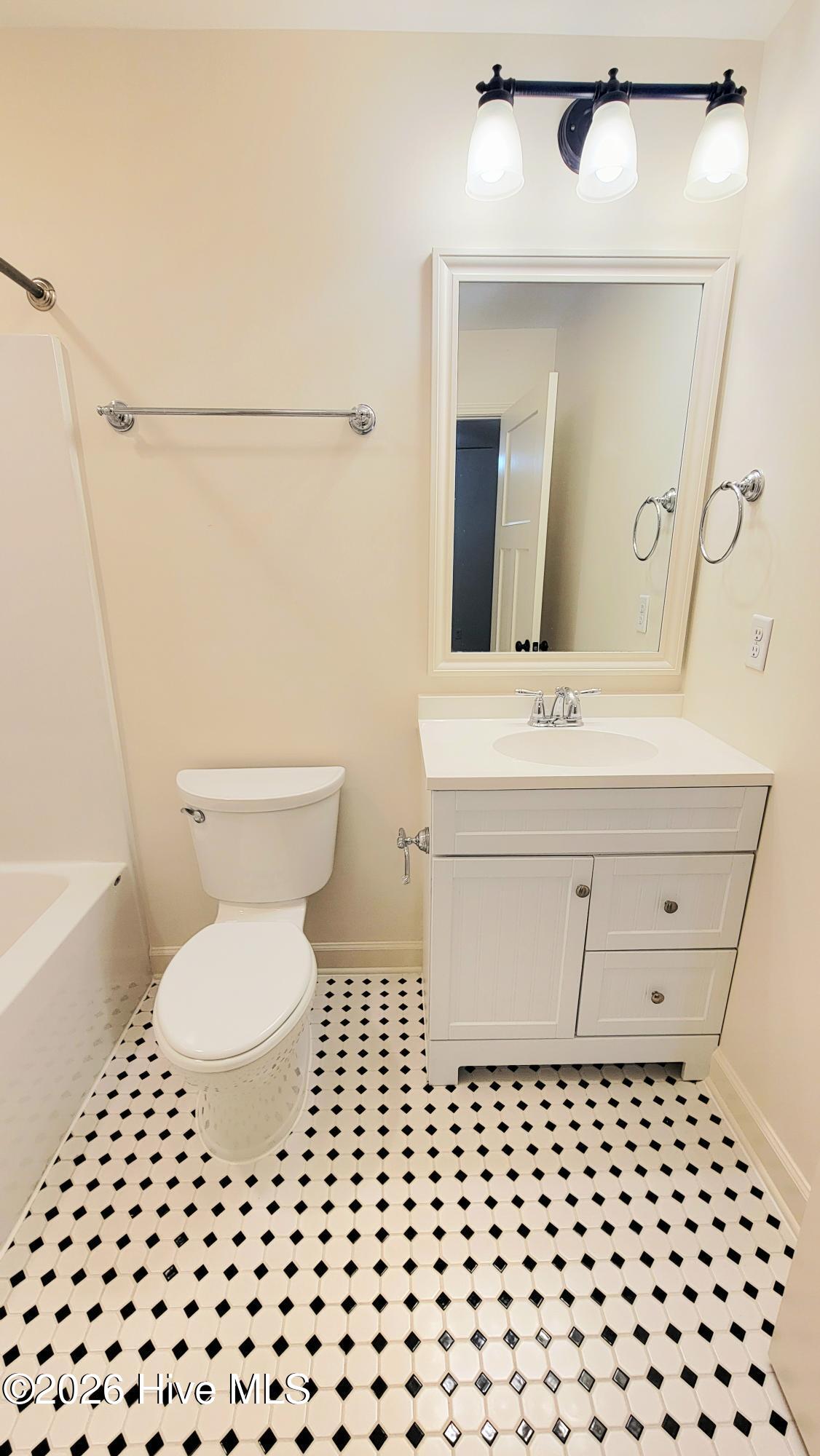 408 Pine Hills Drive Property Photo 16