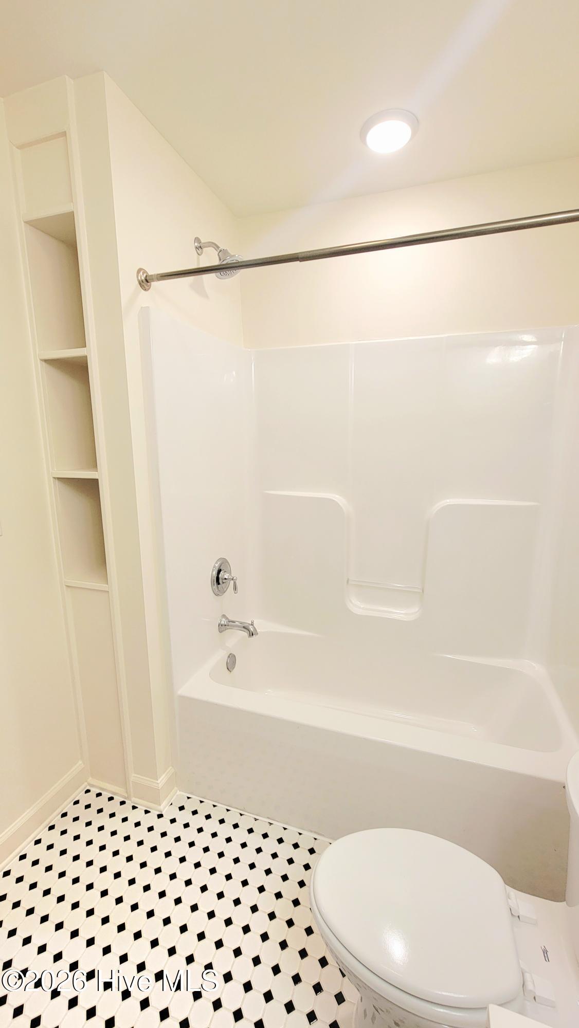 408 Pine Hills Drive Property Photo 17