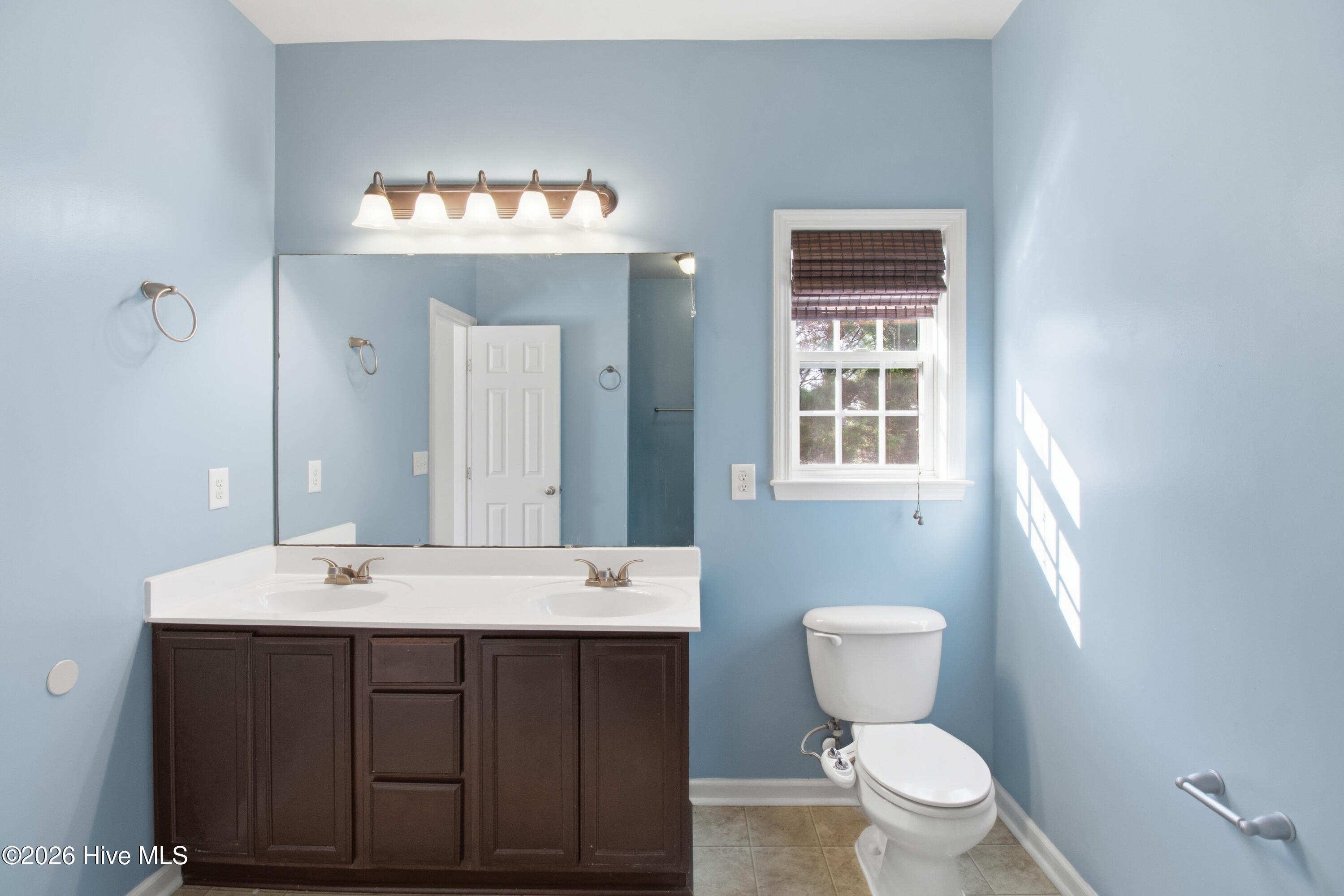 412 Savannah Drive Property Photo 9