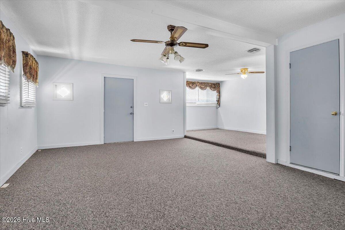170 Loop Road Property Photo 10