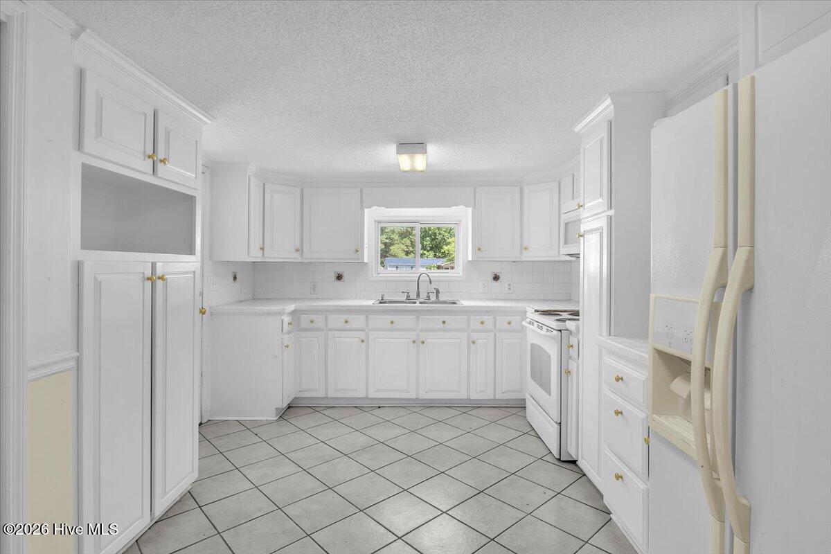 170 Loop Road Property Photo 18