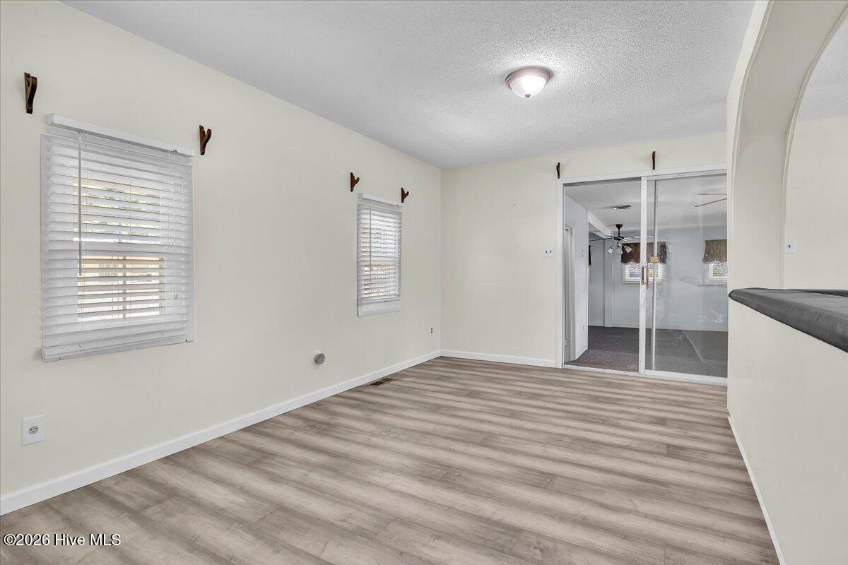 170 Loop Road Property Photo 26