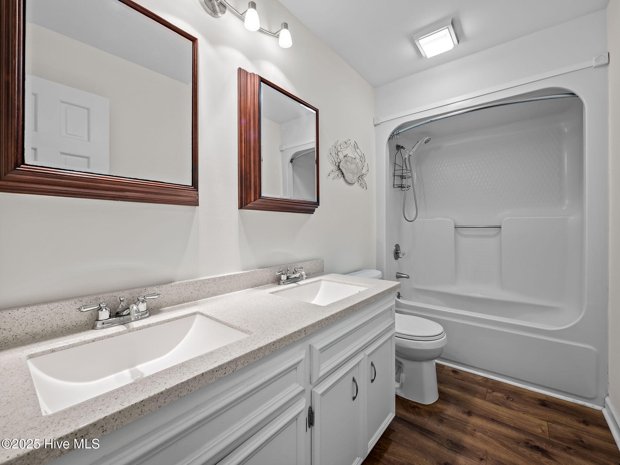 131 Oakleaf Drive Property Photo 10