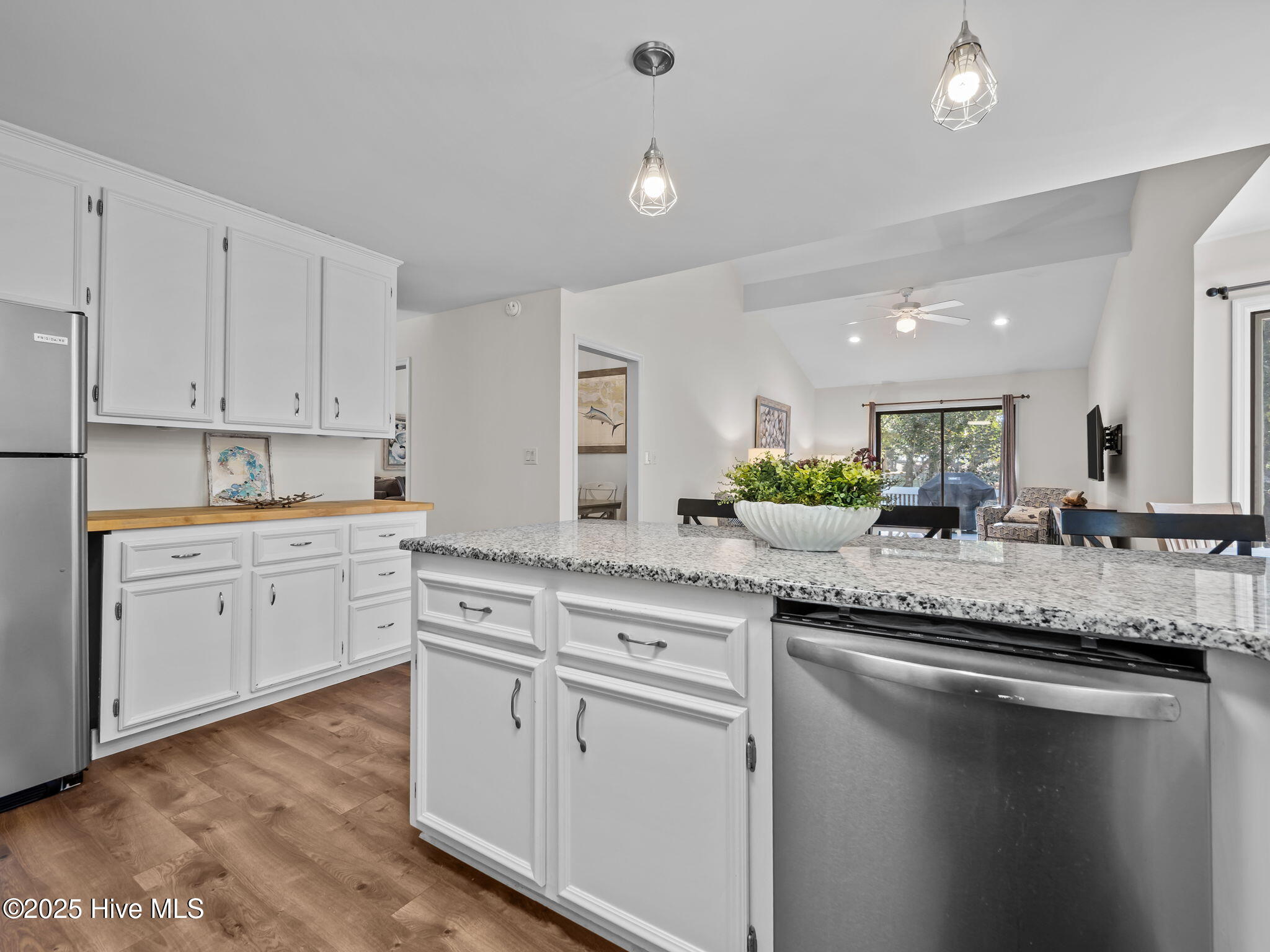 131 Oakleaf Drive Property Photo 18