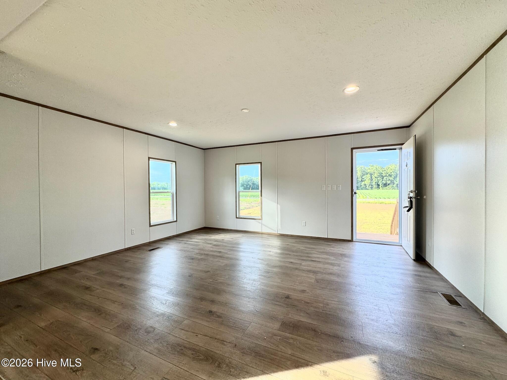 1319 Bill Hooks Road Property Photo 3