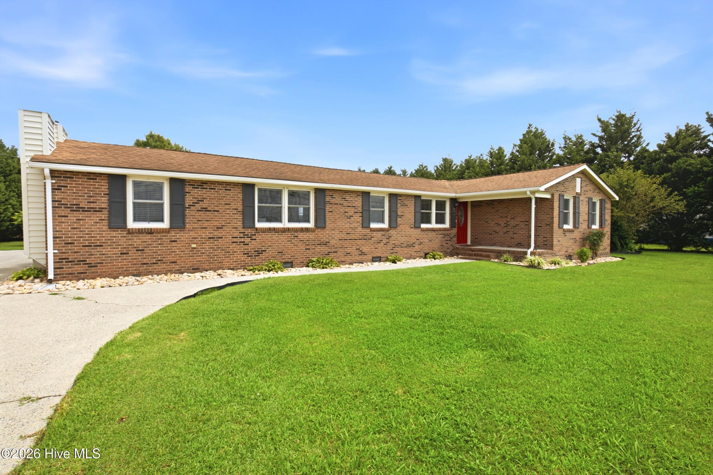 828 Virginia Road Property Photo 2