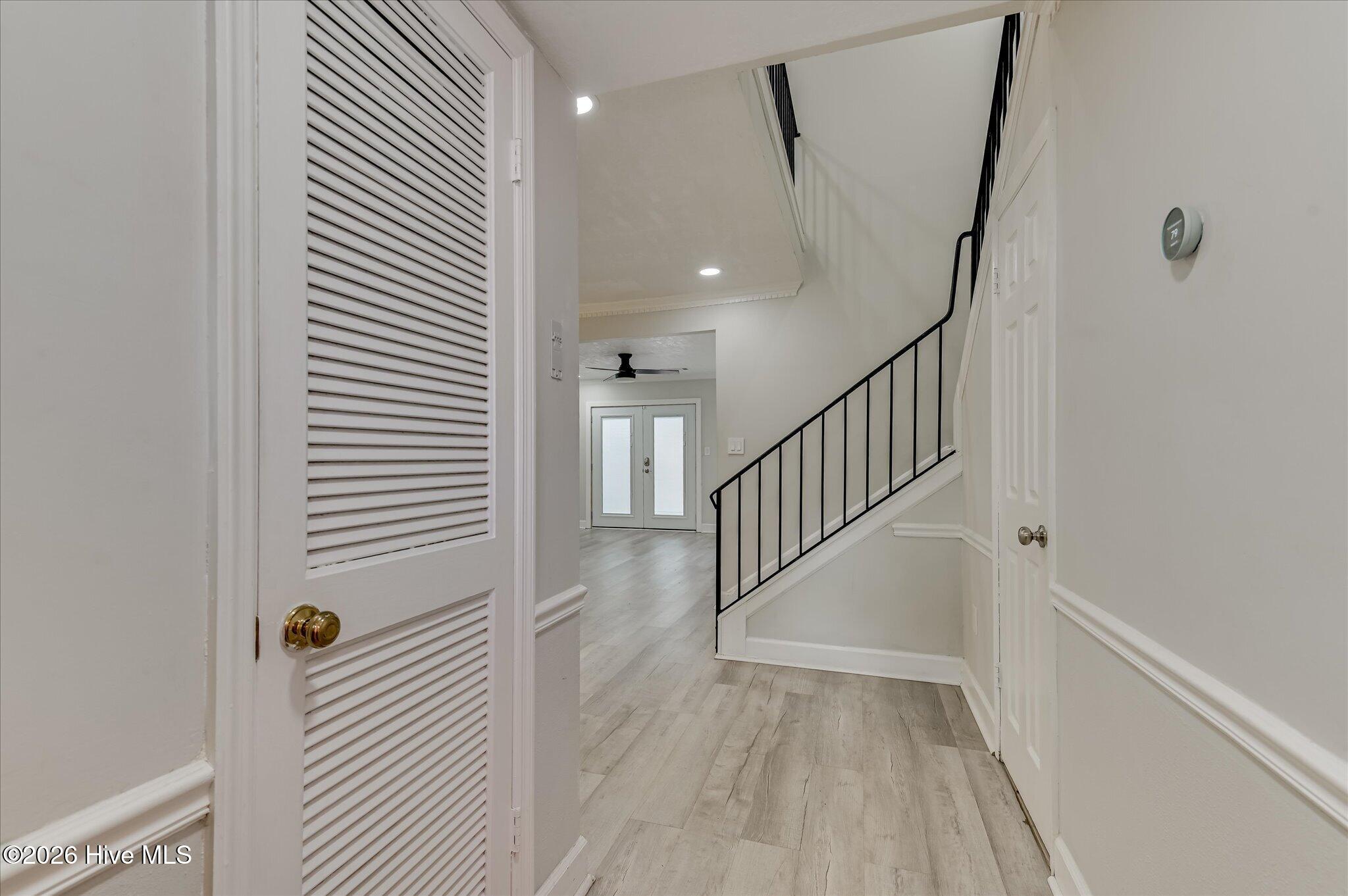 405 Folkstone Circle Property Photo 10
