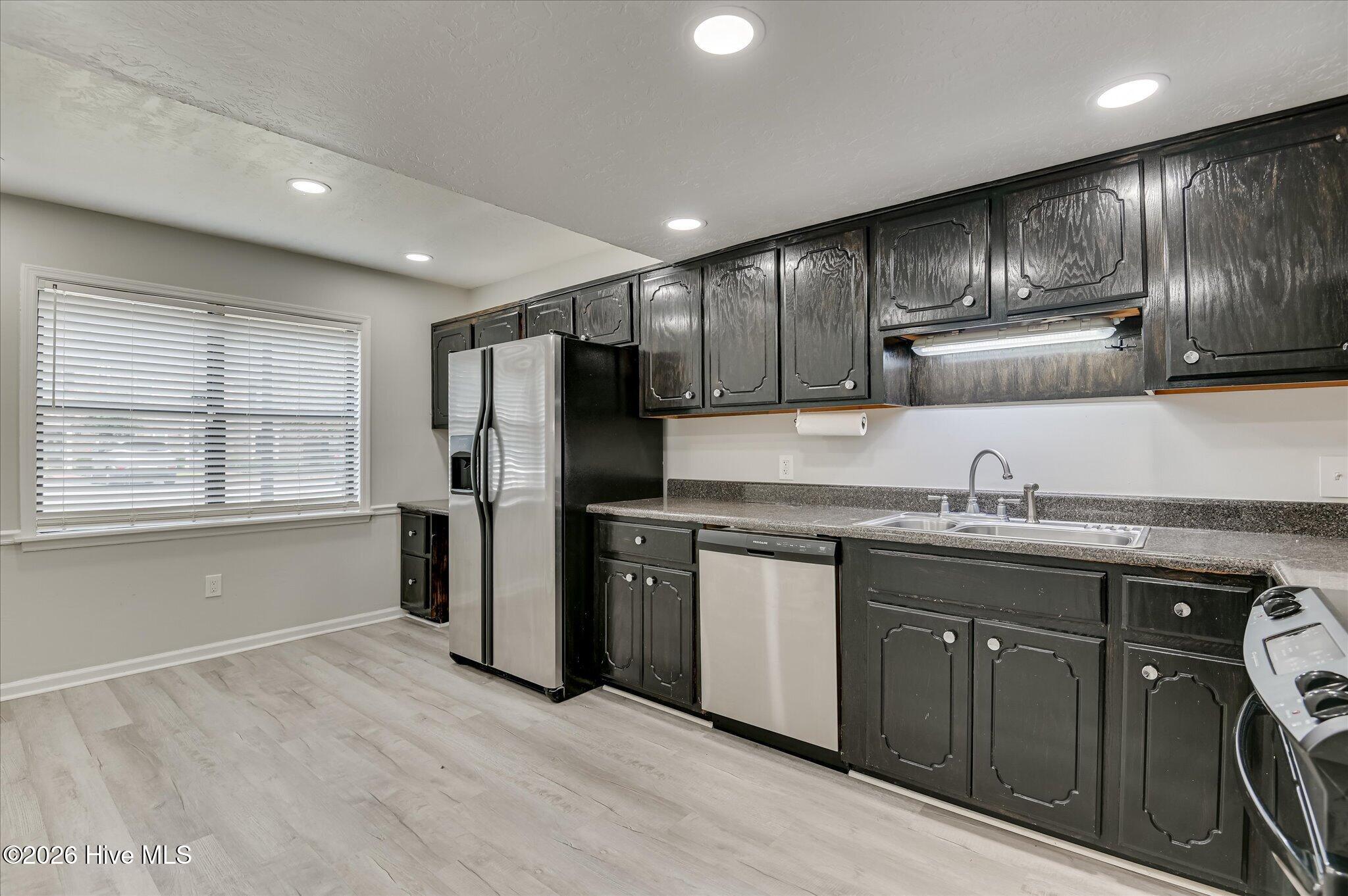 405 Folkstone Circle Property Photo 20