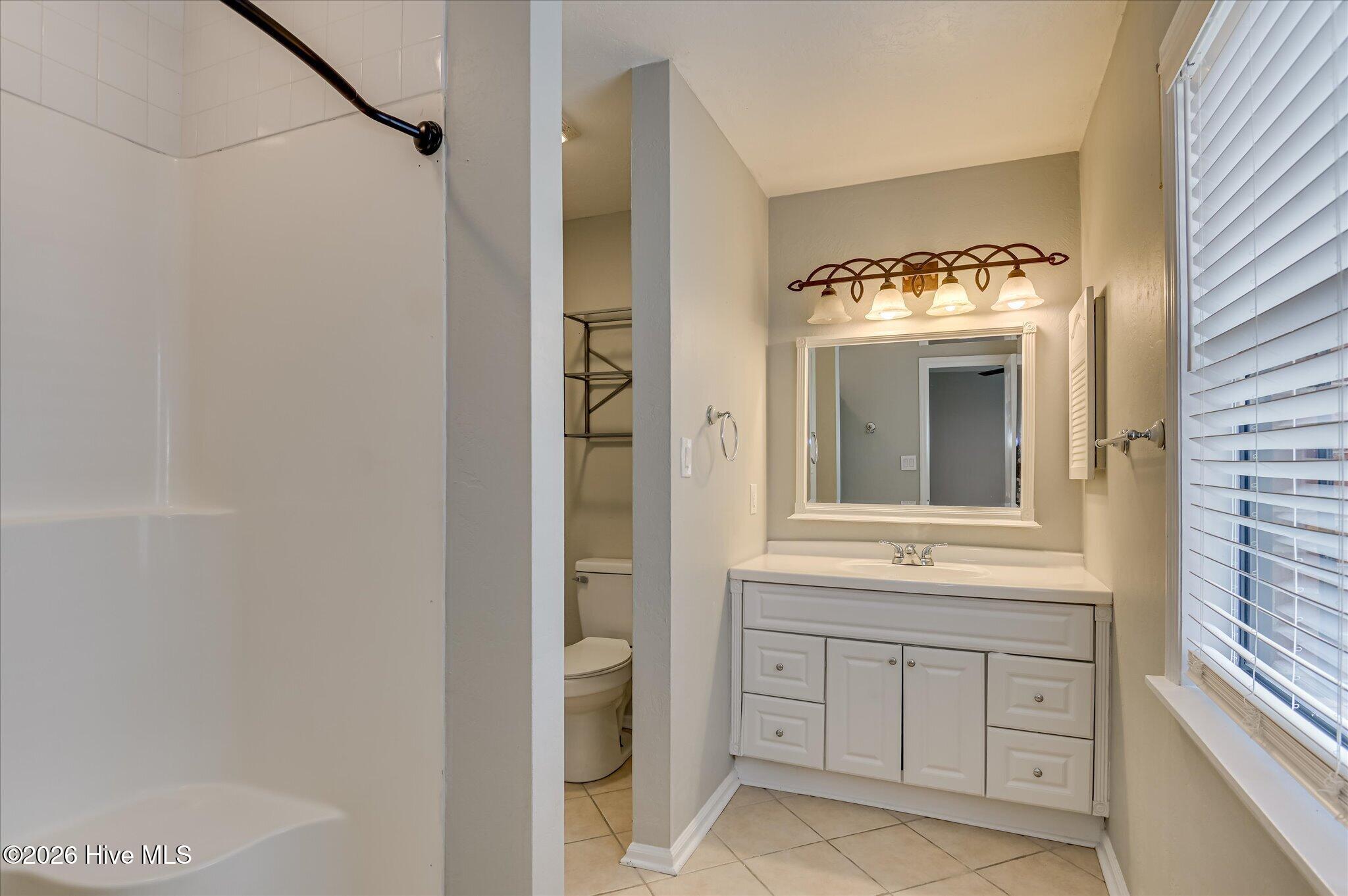 405 Folkstone Circle Property Photo 33