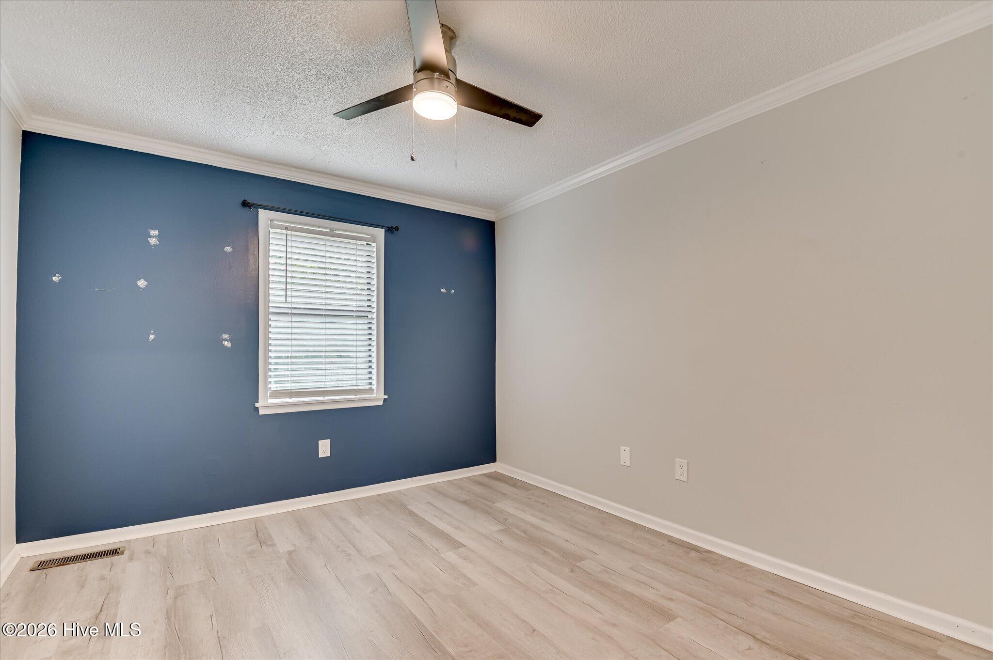 405 Folkstone Circle Property Photo 35