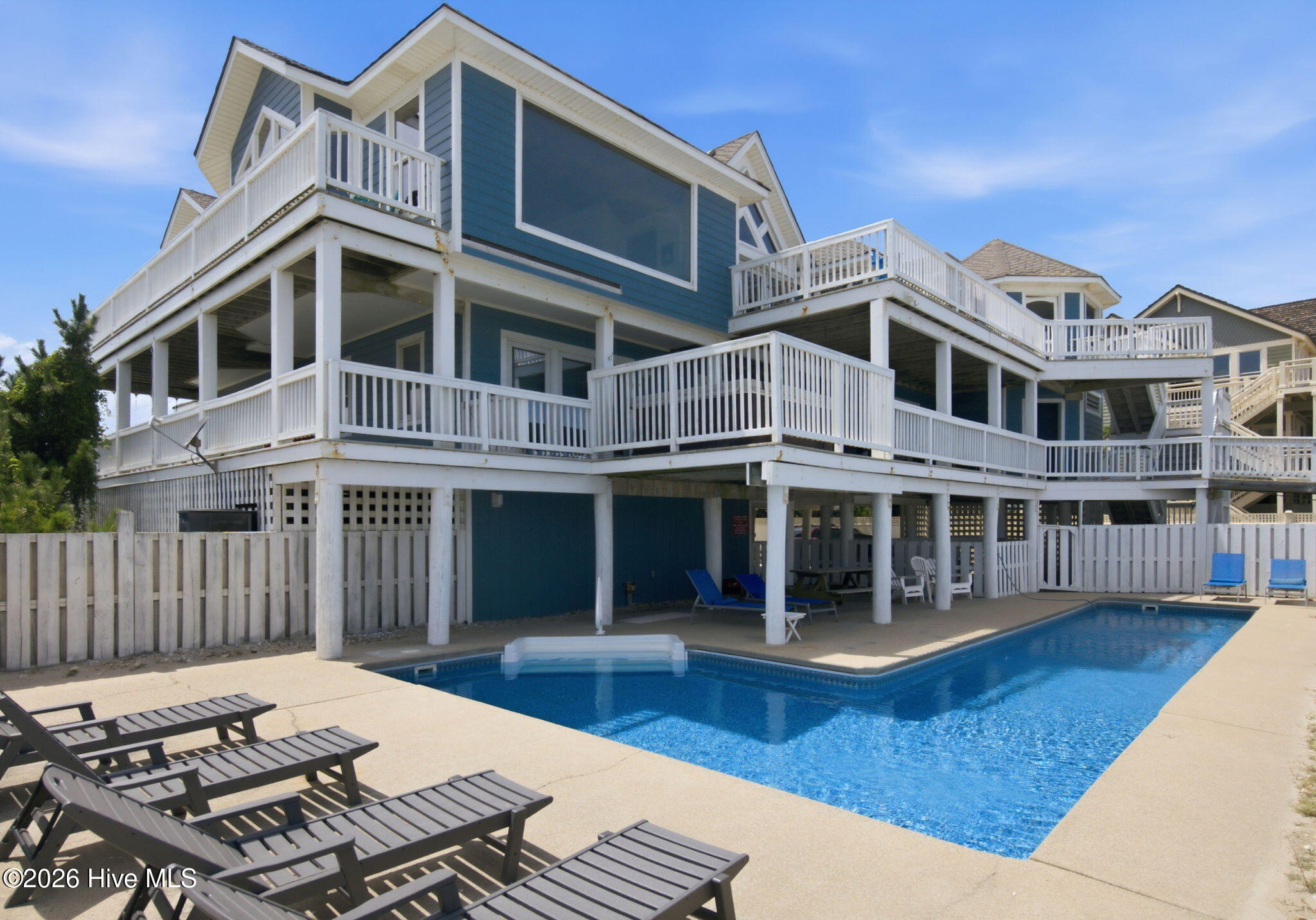 1231 Atlantic Avenue Property Photo 4