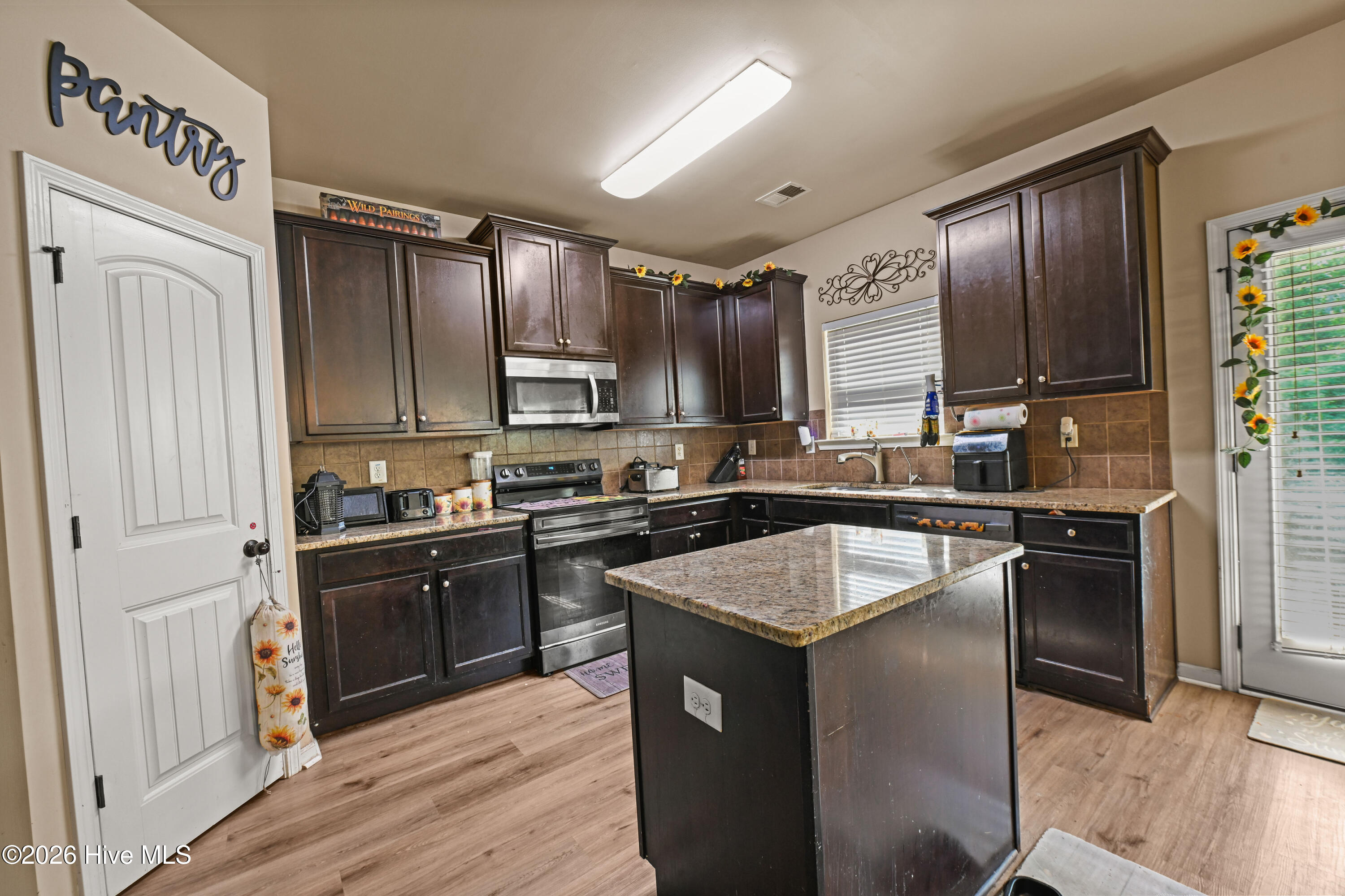 6074 Reynolds Circle Property Photo 11