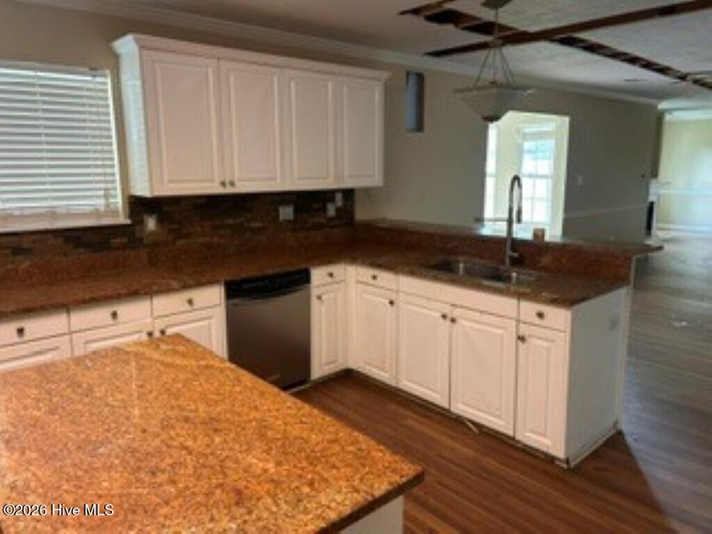 7504 Senators Ridge Drive Property Photo 6
