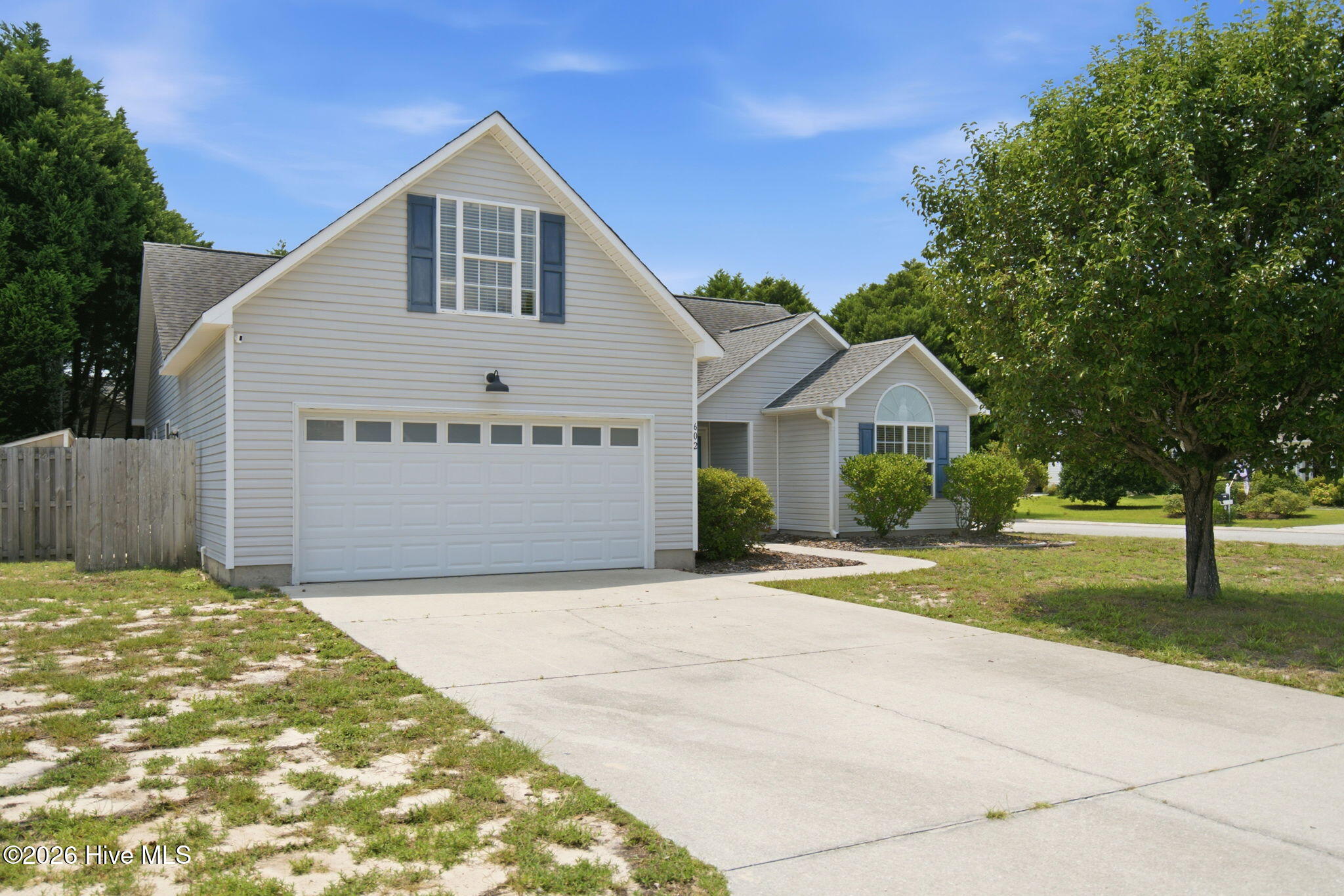 602 Walston Drive Property Photo 3