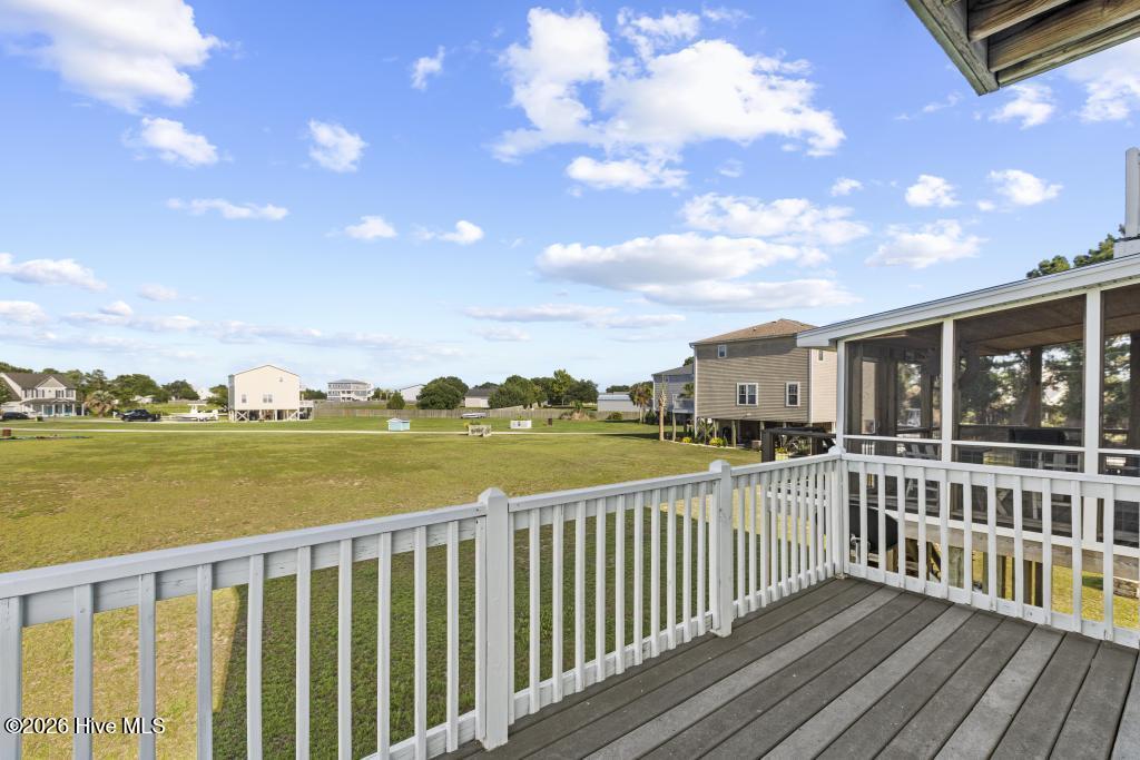 220 Twin Oaks Drive A Property Photo 5