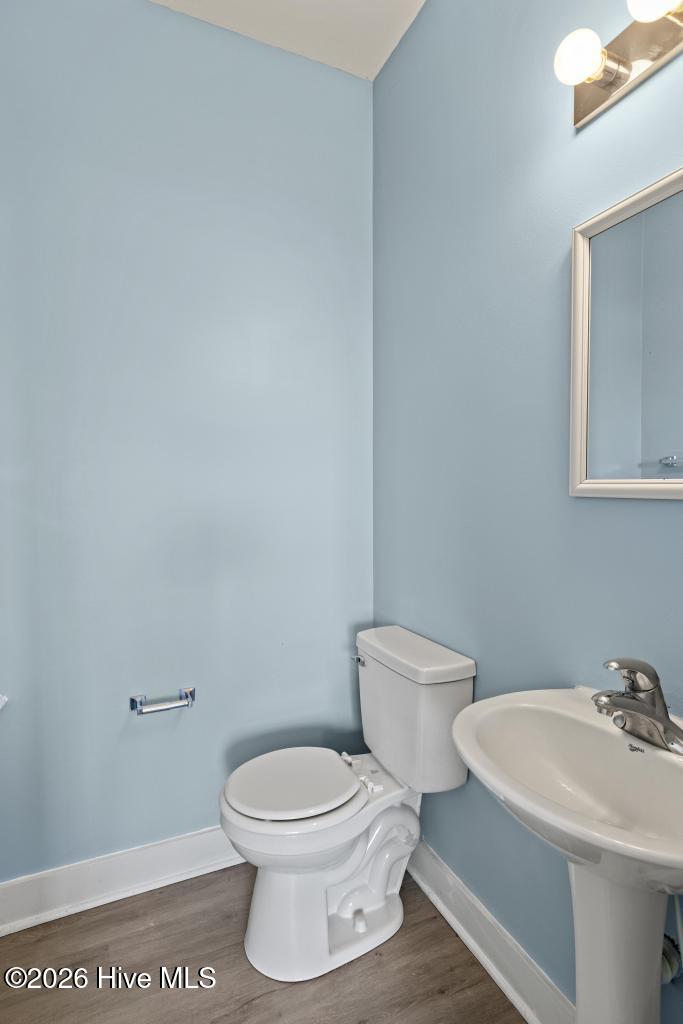 220 Twin Oaks Drive A Property Photo 6
