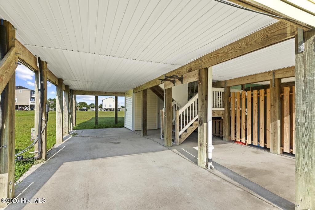 220 Twin Oaks Drive A Property Photo 17
