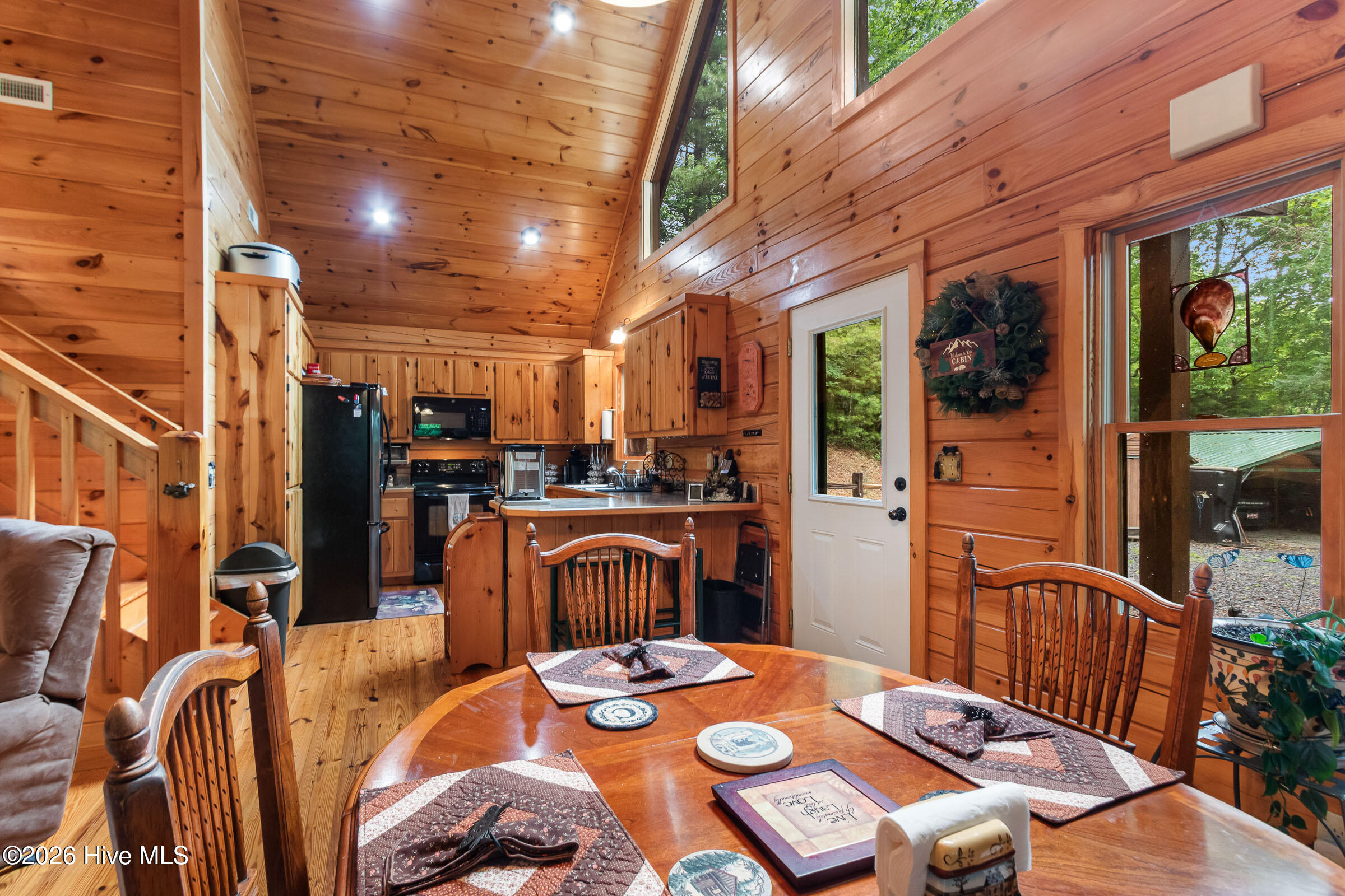 104 Antler Lane Property Photo 6