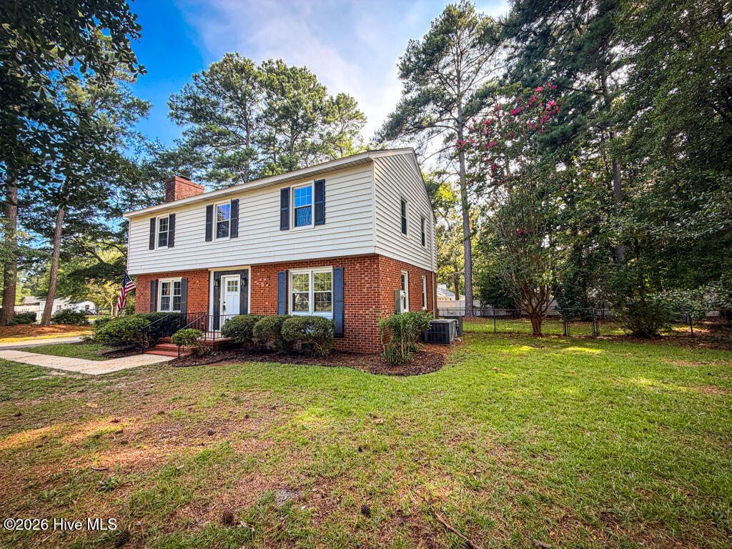 1701 Scotty Drive Property Photo 2