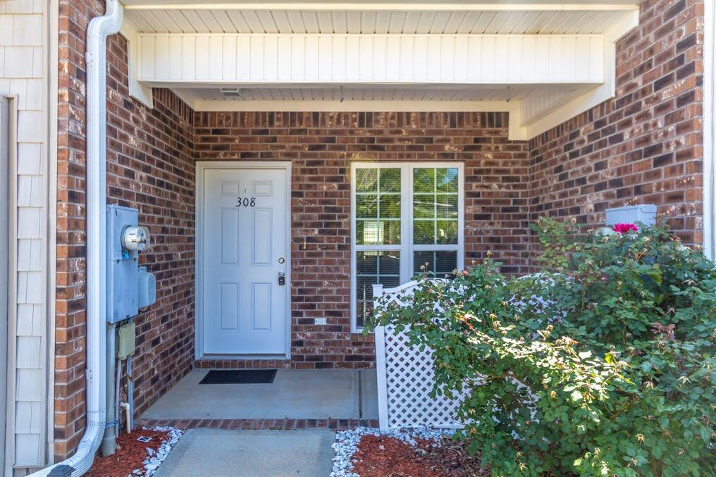 308 High Meadows Place Property Photo 3