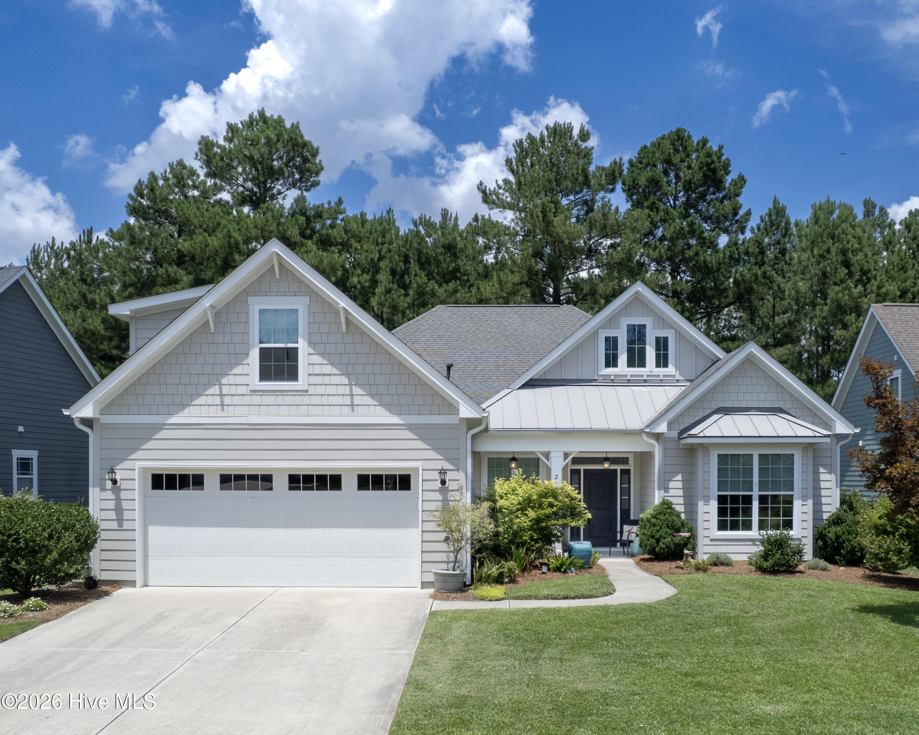 2129 Forest View Circle Property Photo 2
