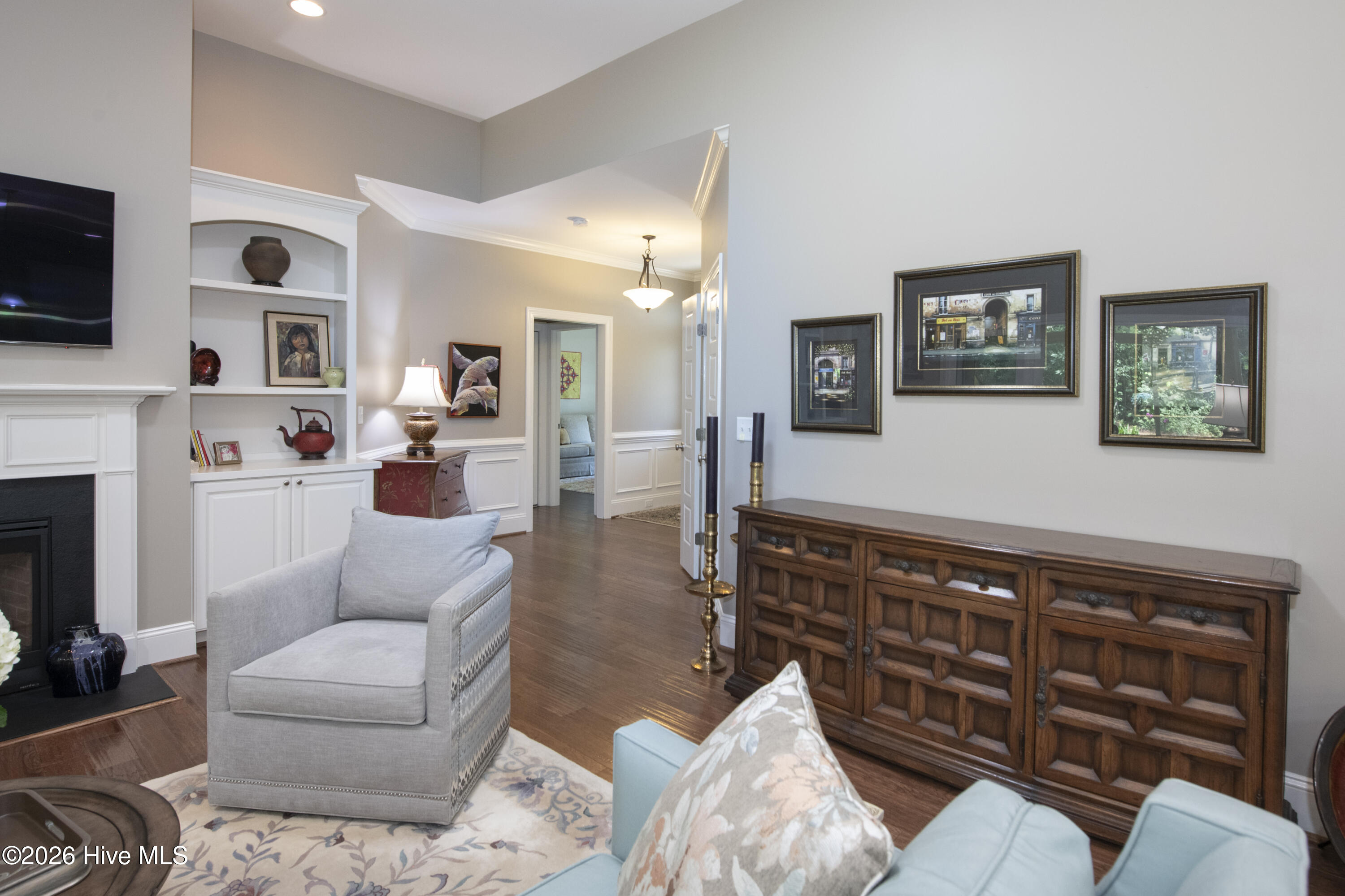 2129 Forest View Circle Property Photo 10