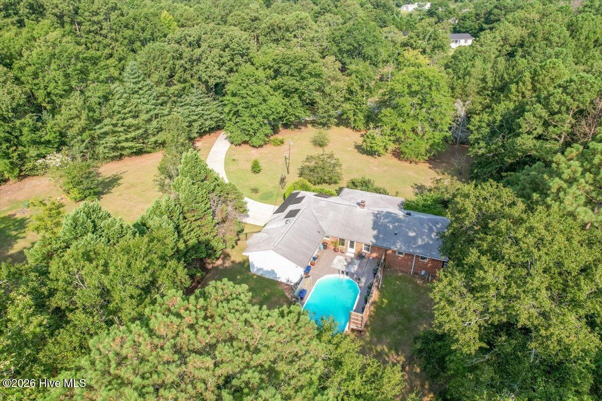 255 Hill And Dell Drive Property Photo 3