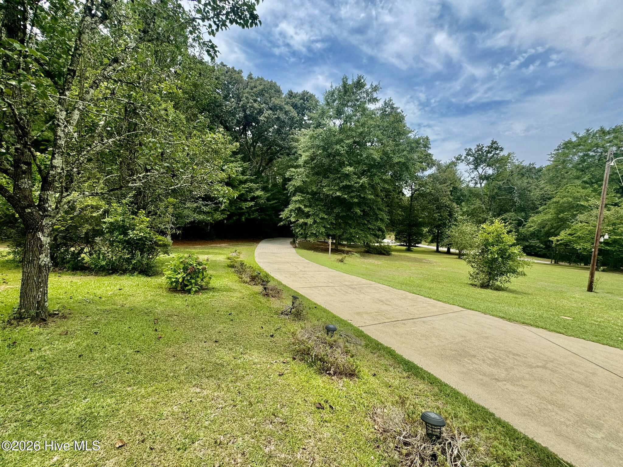255 Hill And Dell Drive Property Photo 8